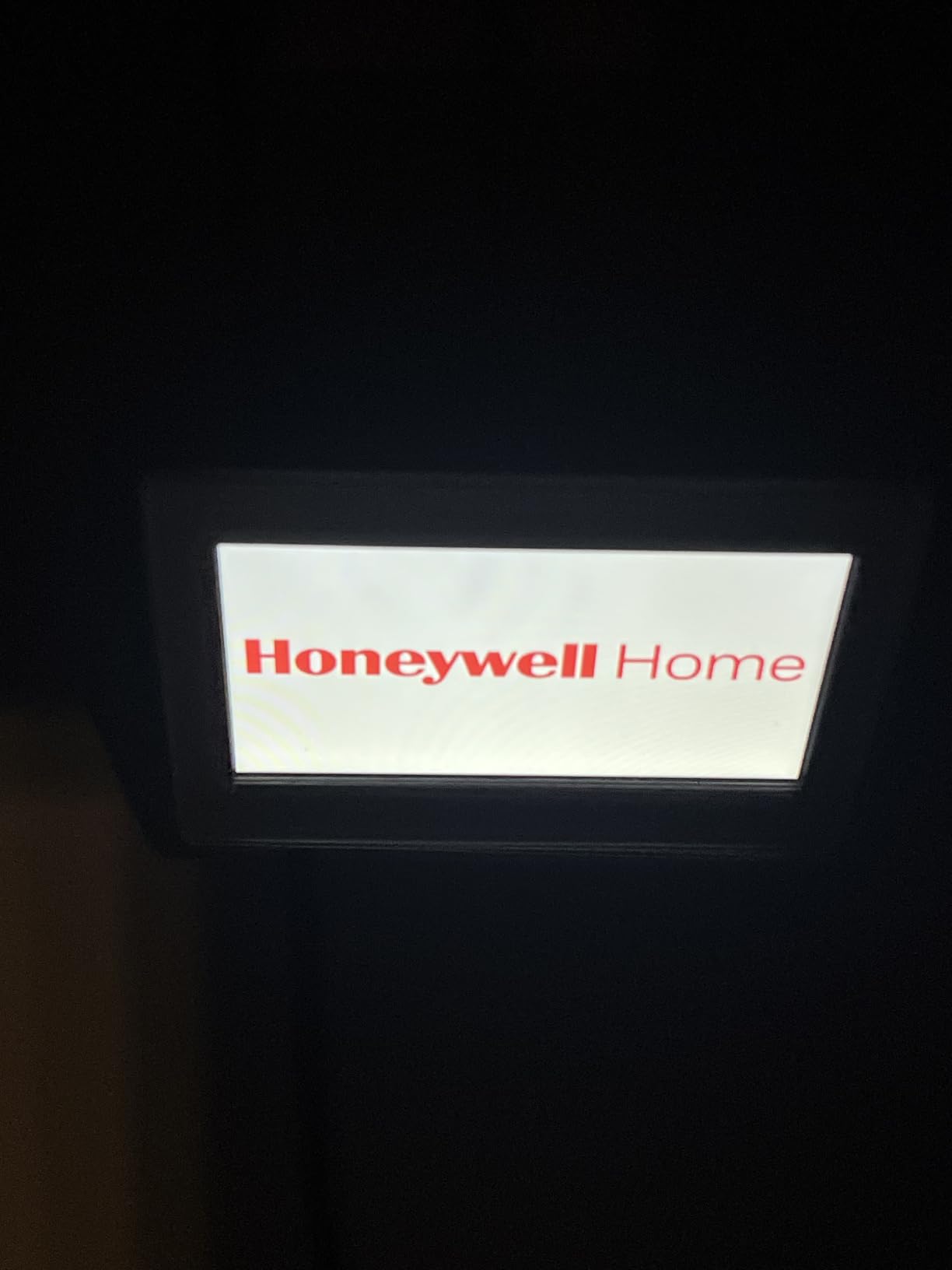 Honeywell Home RTH9600WF Smart Color Thermostat ENERGY STAR Wi-Fi Programmable Touchscreen Alexa Ready - C-Wire Required | RTH9600WF ENERGY STAR Wi-Fi Programmable Touchscreen Alexa Ready - C-Wire Required customer photo 2