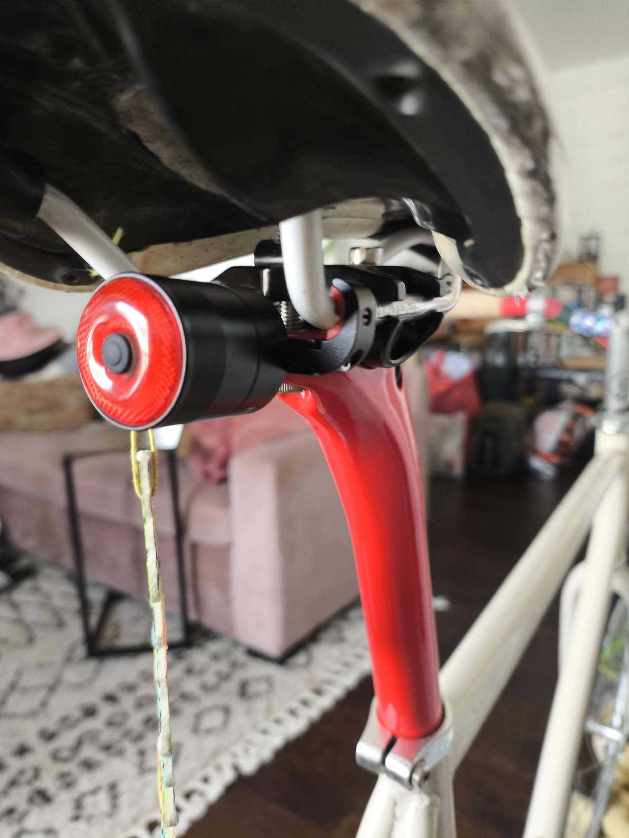 ROCKBROS Bike Tail Light Smart,Brake Bicycle Rear Lights Rechargeable,IPX6 customer photo 2
