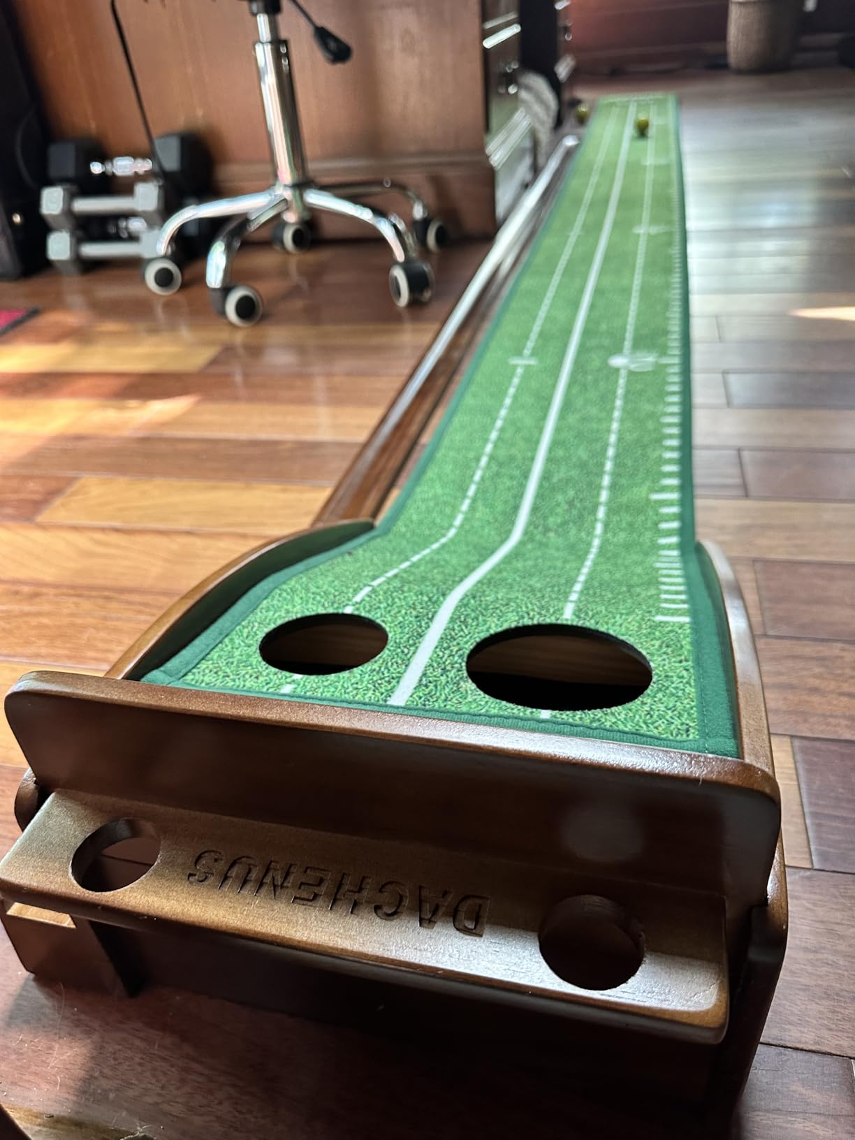 Dachenus Putting Green Indoor Mat Outdoor Golf Putting Mat- Ideal for Home, Office, and Outdoor Use customer photo 1