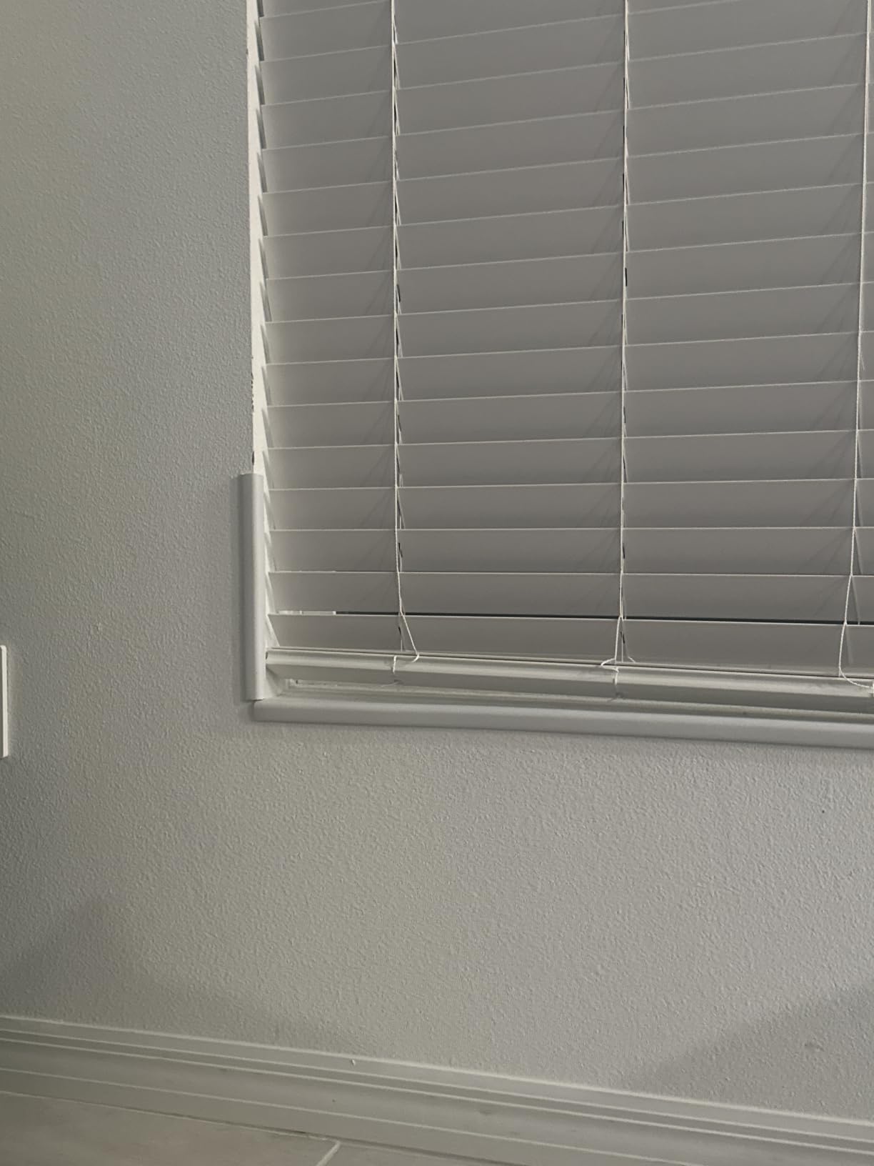 Roving Cove Baby Proof Corner Edge Protector, Small 15ft Edge 4 Corners customer photo 1