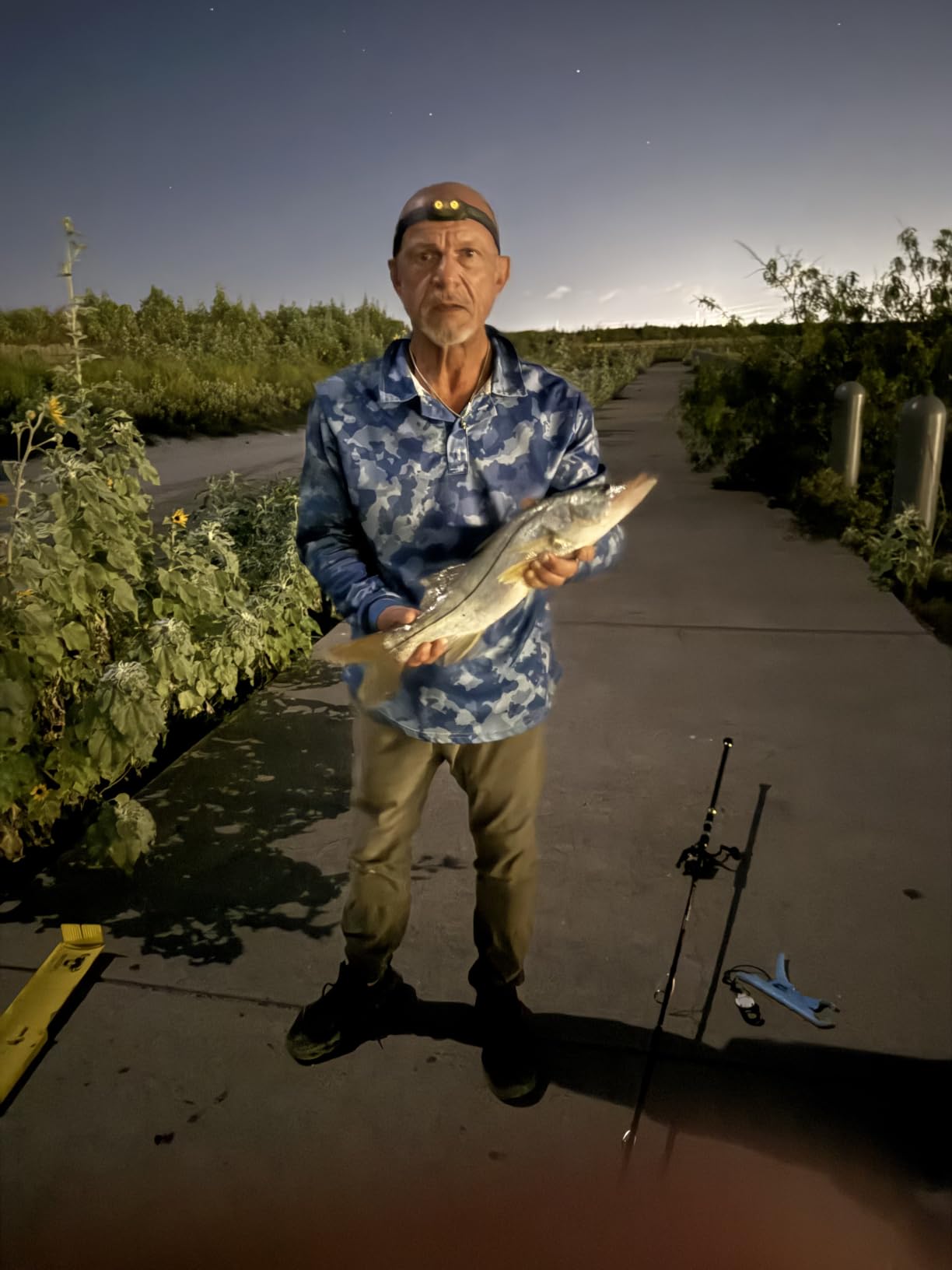 BERRYPRO Surf Spinning Rod Full Carbon Surf Fishing Rod with Fuji Guide customer photo 1