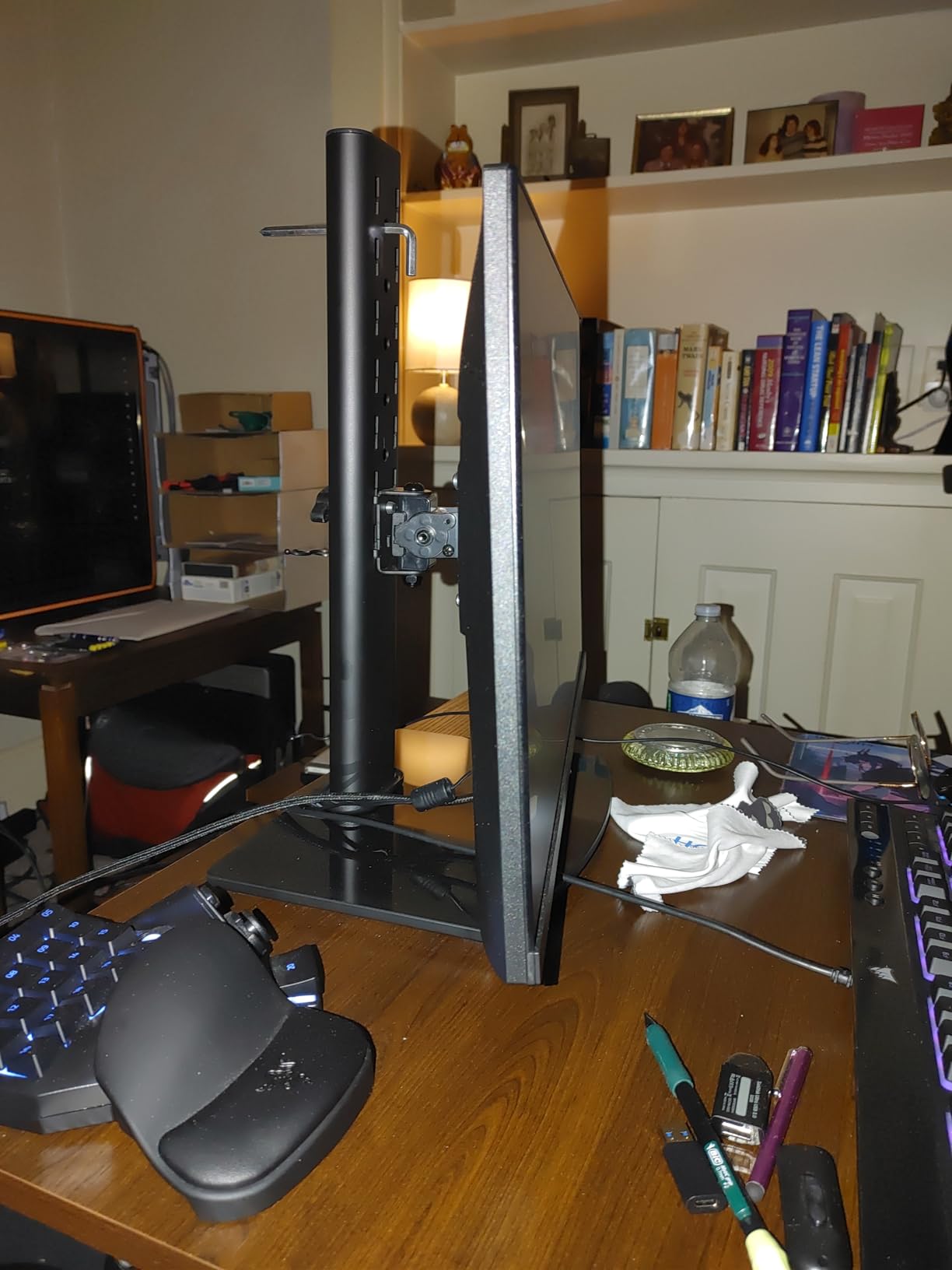 MOUNT PRO Single Monitor Stand Fits Max 32 inch Screen, Free-Standing Computer Desk Stand, Display Mount with Height Adjustable, Swivel, Tilt, Rotation, VESA Monitor Stand 100x100 customer photo 1