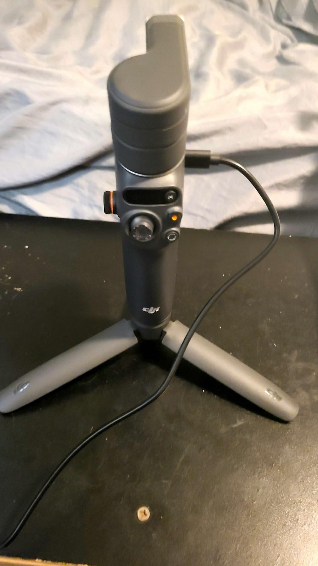 DJI Osmo Mobile 6 Gimbal Stabilizer for Smartphones, 3-Axis Phone Gimbal, Built-In Extension Rod, Object Tracking, Portable and Foldable, Vlogging Stabilizer, YouTube TikTok, Slate Gray customer photo 1