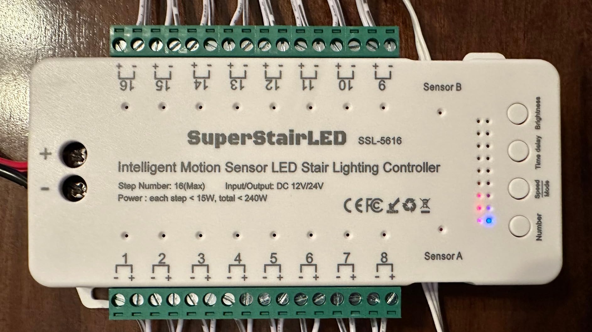 Motion-Activated LED Stair Lighting Kit with Daylight Sensor SSL-5616, Supports up to 16 Steps × 40