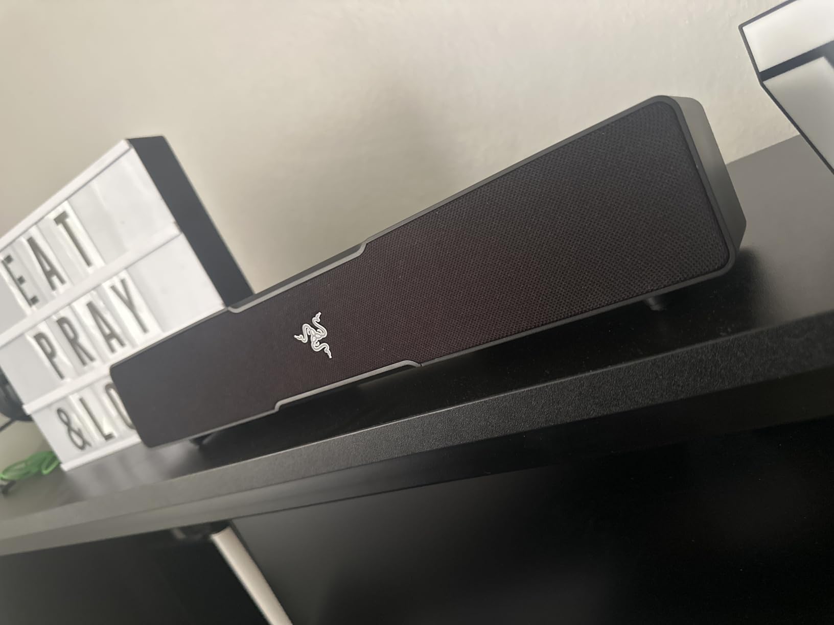 Razer Leviathan V2 X, PC Soundbar with Full-Range Drivers, Black customer photo 1