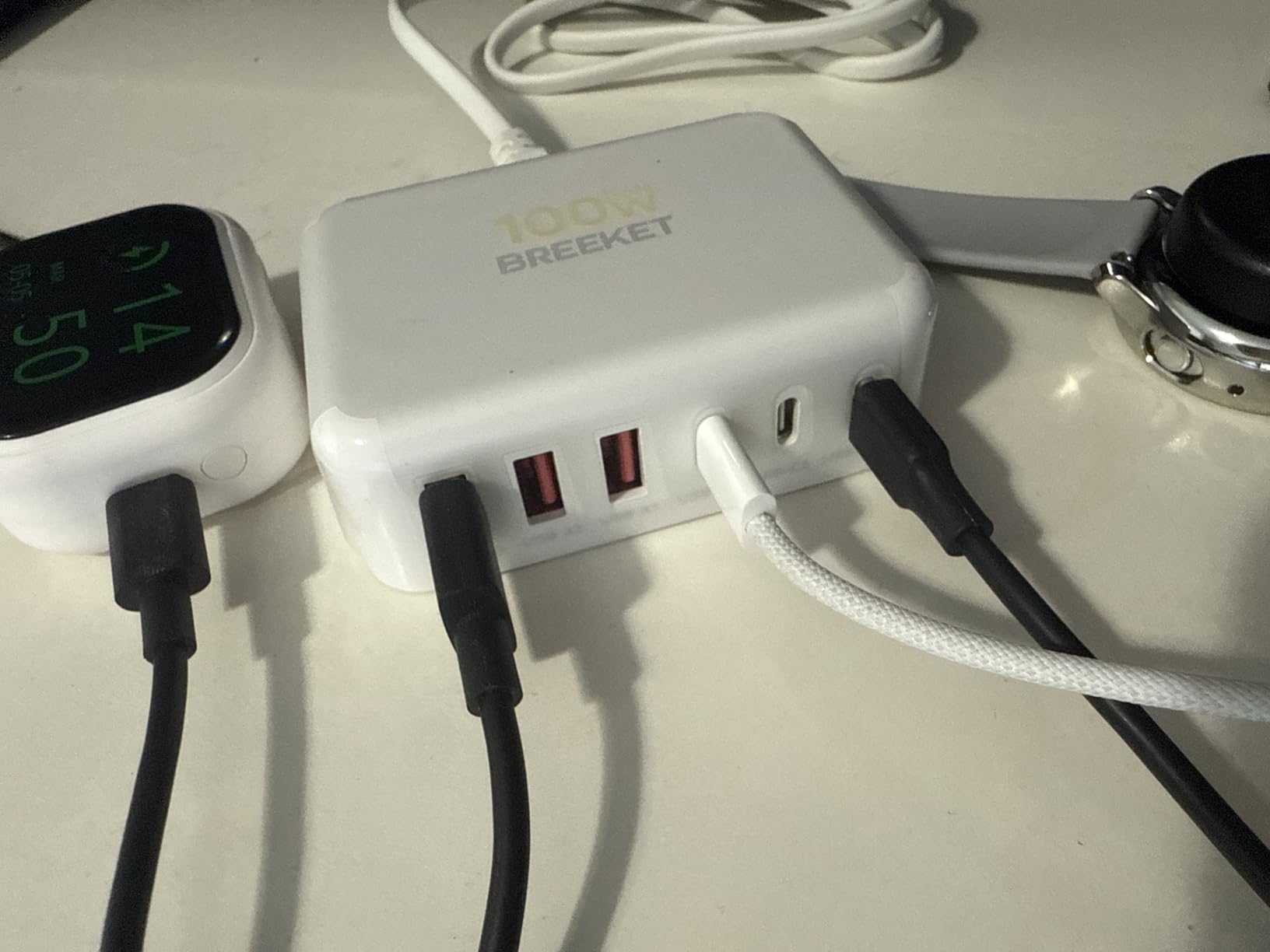 USB C Charger Block, GaN Fast USB Charging Station Hub with 100W Max 6-Port customer photo 1