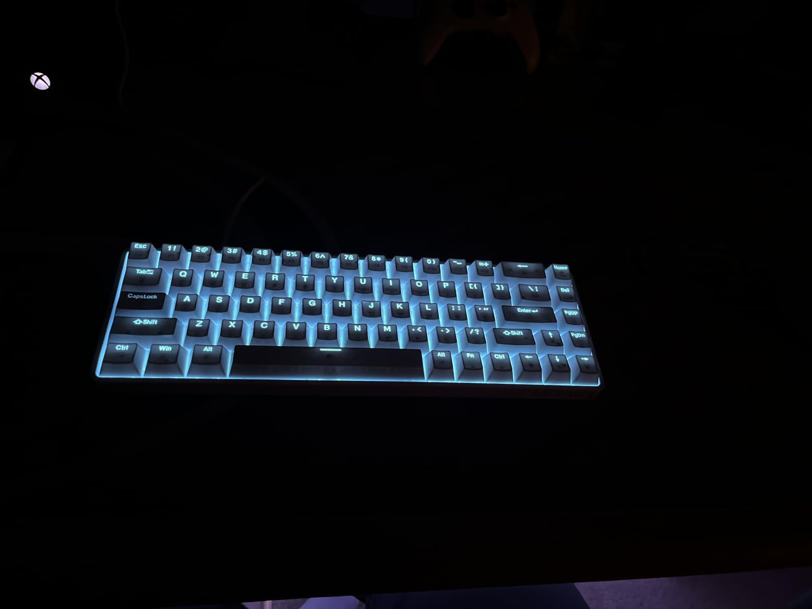 DIERYA T68SE 60% Gaming Mechanical Keyboard, Ultra Compact Mini 68 Key with Red Switches Wired Keyboard, Anti-Ghosting Keys, for Windows Laptops and PC Gamers, White customer photo 2