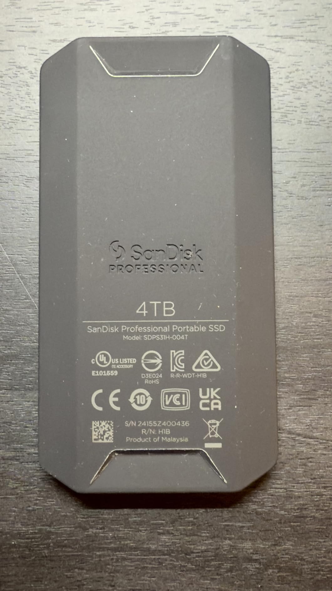 SANDISK Professional 1TB PRO-G40 SSD - Up to 3000MB/s, Thunderbolt 3 (40Gbps), USB-C (10Gbps), IP68 dust/Water Resistance, External Solid State Drive - SDPS31H-001T-GBCND customer photo 1