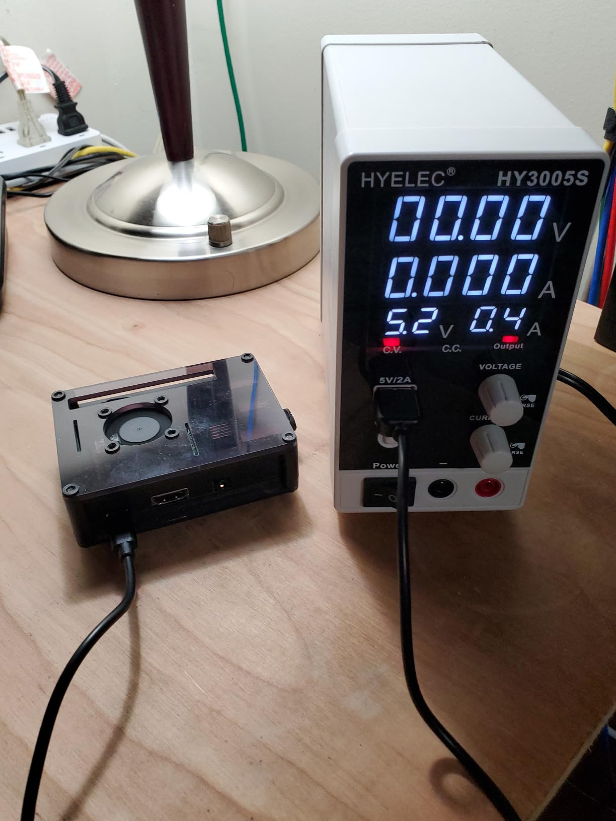 DC Power Supply Variable 30V 5A, Hyelec Adjustable Switching Regulated Power Supply with 4-Digit LED Display, Coarse and Fine Adjustments,5V2A USB Interface,110V Input Voltage customer photo 1