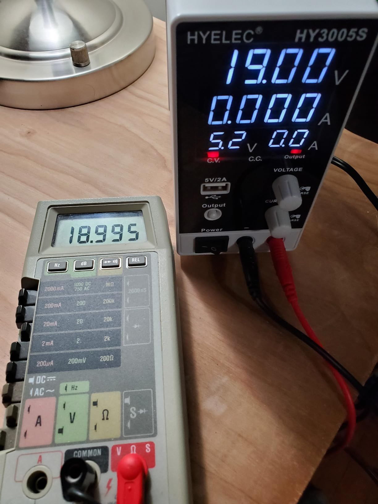 DC Power Supply Variable 30V 5A, Hyelec Adjustable Switching Regulated Power Supply with 4-Digit LED Display, Coarse and Fine Adjustments,5V2A USB Interface,110V Input Voltage customer photo 2
