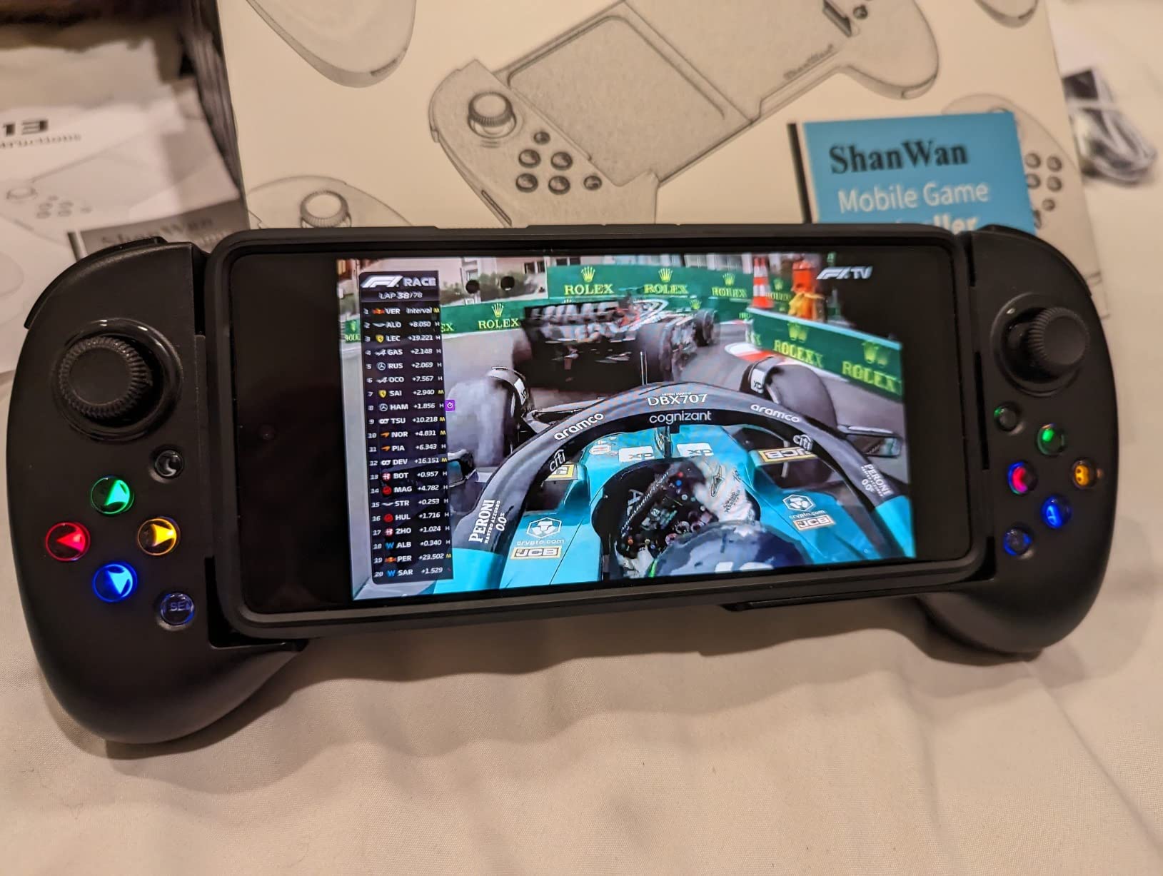 ShanWan Mobile Game Controller for iphone/Android with PHONE CASE Support, Bluetooth Wireless Gamepad - PS Remote Play, Xbox Cloud, Steam Link, GeForce NOW, MFi Arcade Games-Long Battery Life customer photo 2