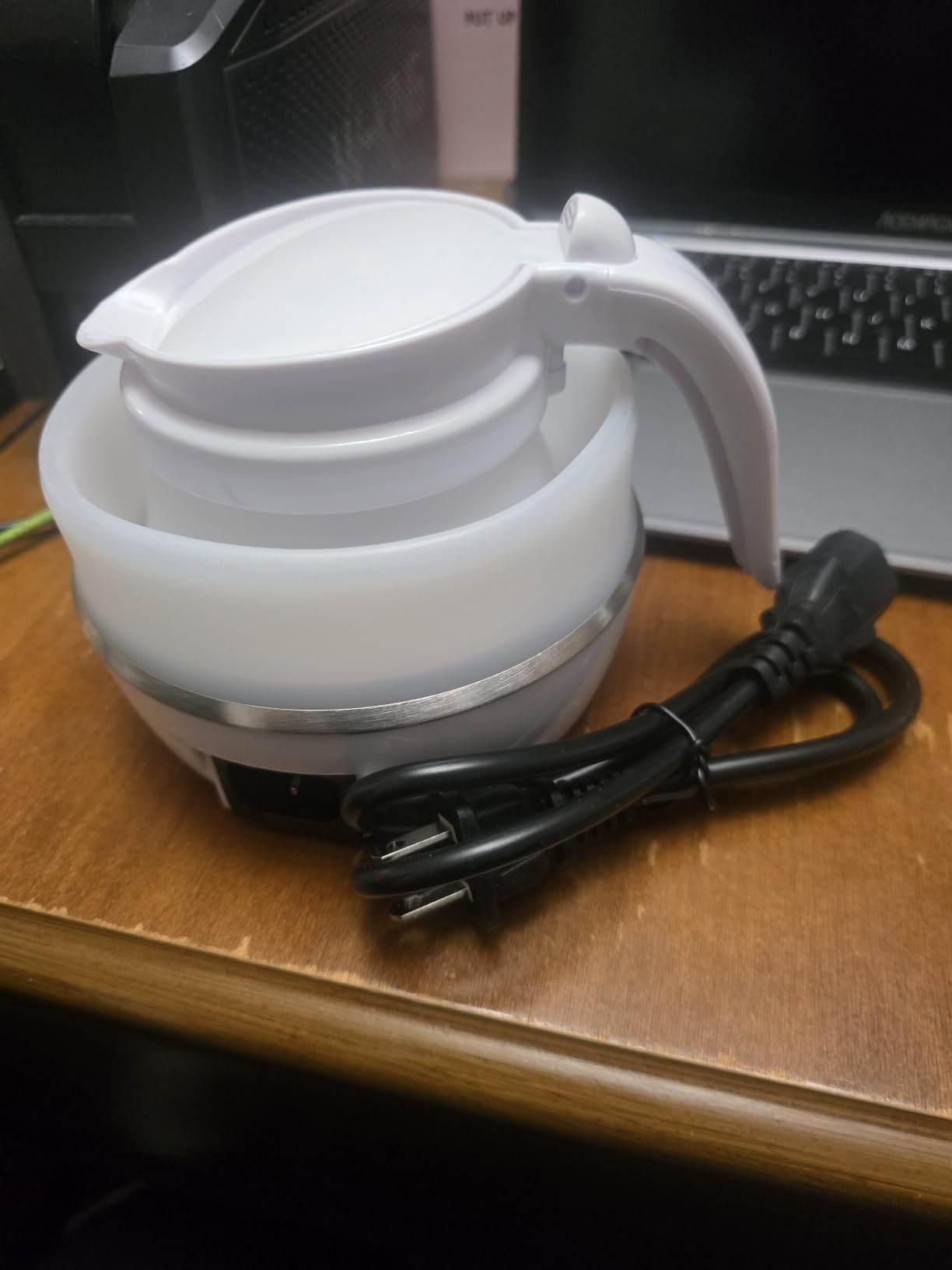 Travel Kettle Electric Small Foldable Portable Kettle,Silicone Collapsible Heating Water Boiler Tea Pot for Camping,Easy for Storage with Separable Power Cord (Blue pro) customer photo 2