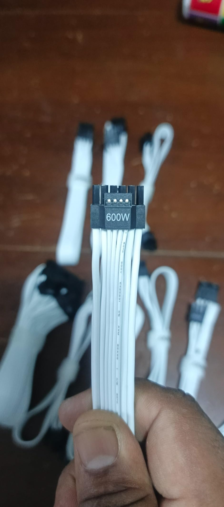 Vetroo 1000W White Power Supply, ATX 3.1 Ready & Dual PCIe 5.1 customer photo 1