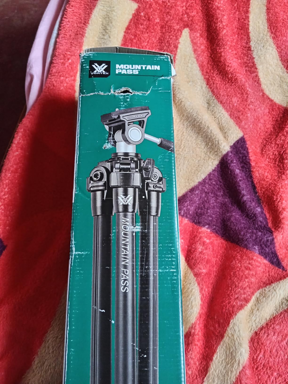 Vortex Mountain Pass Tripod Kit | 2-Way Pan Head - 22 lb Max Load, Arca-Swiss Mount, Aluminum Legs, Flip Lever Leg Locks - Unlimited, Unconditional Warranty customer photo 2