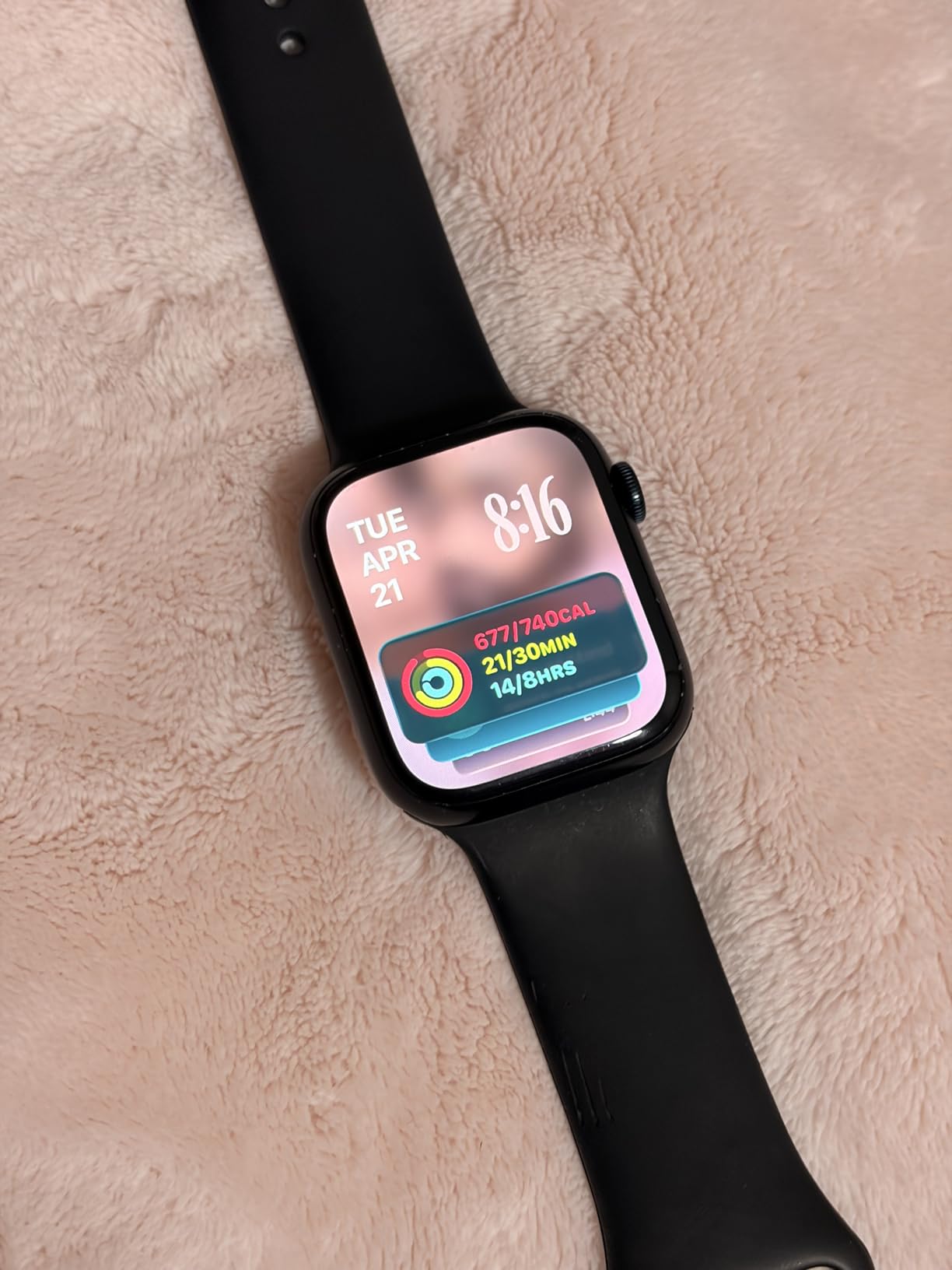 Apple Watch Series 8 [GPS + Cellular, 41mm] - Midnight Aluminum Case with Midnight Sport Band, M/L (Renewed) customer photo 1