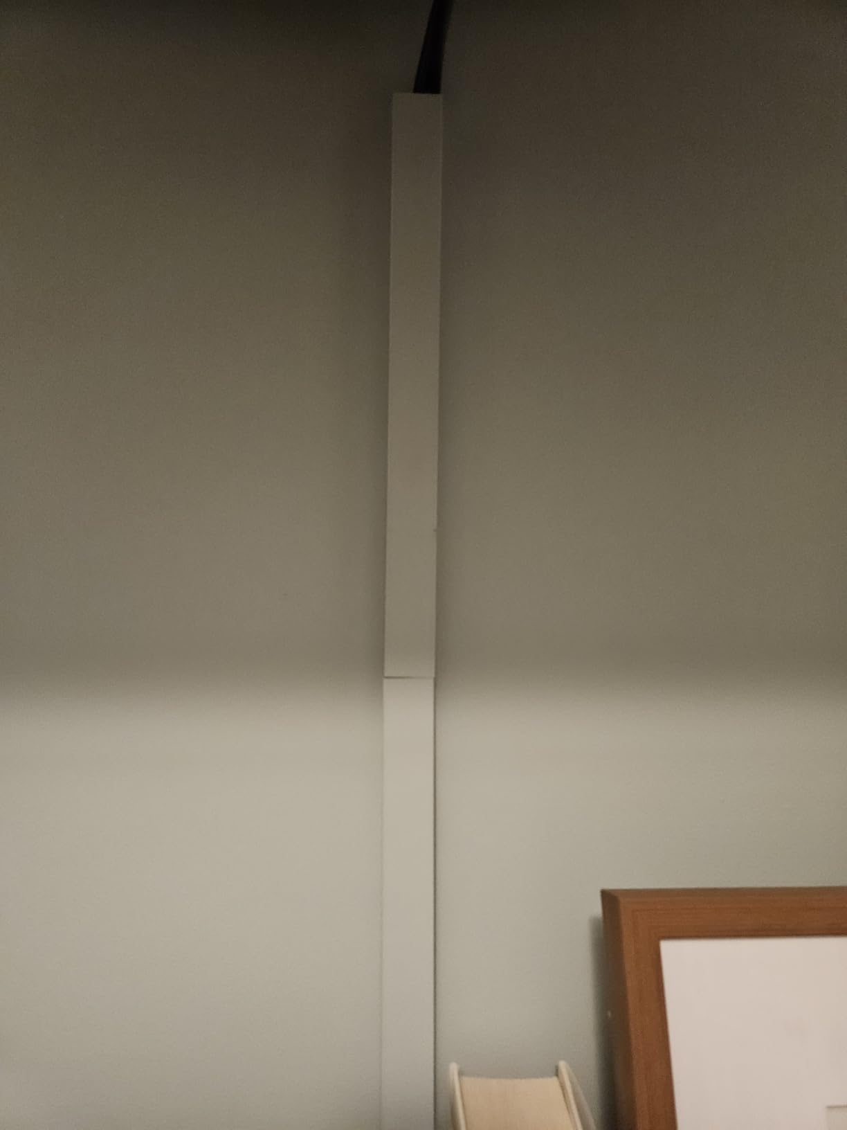 Yecaye TV Cord Hider, 42in Cord Cover Wall Mounted, W1.18in H0.6in, White customer photo 2