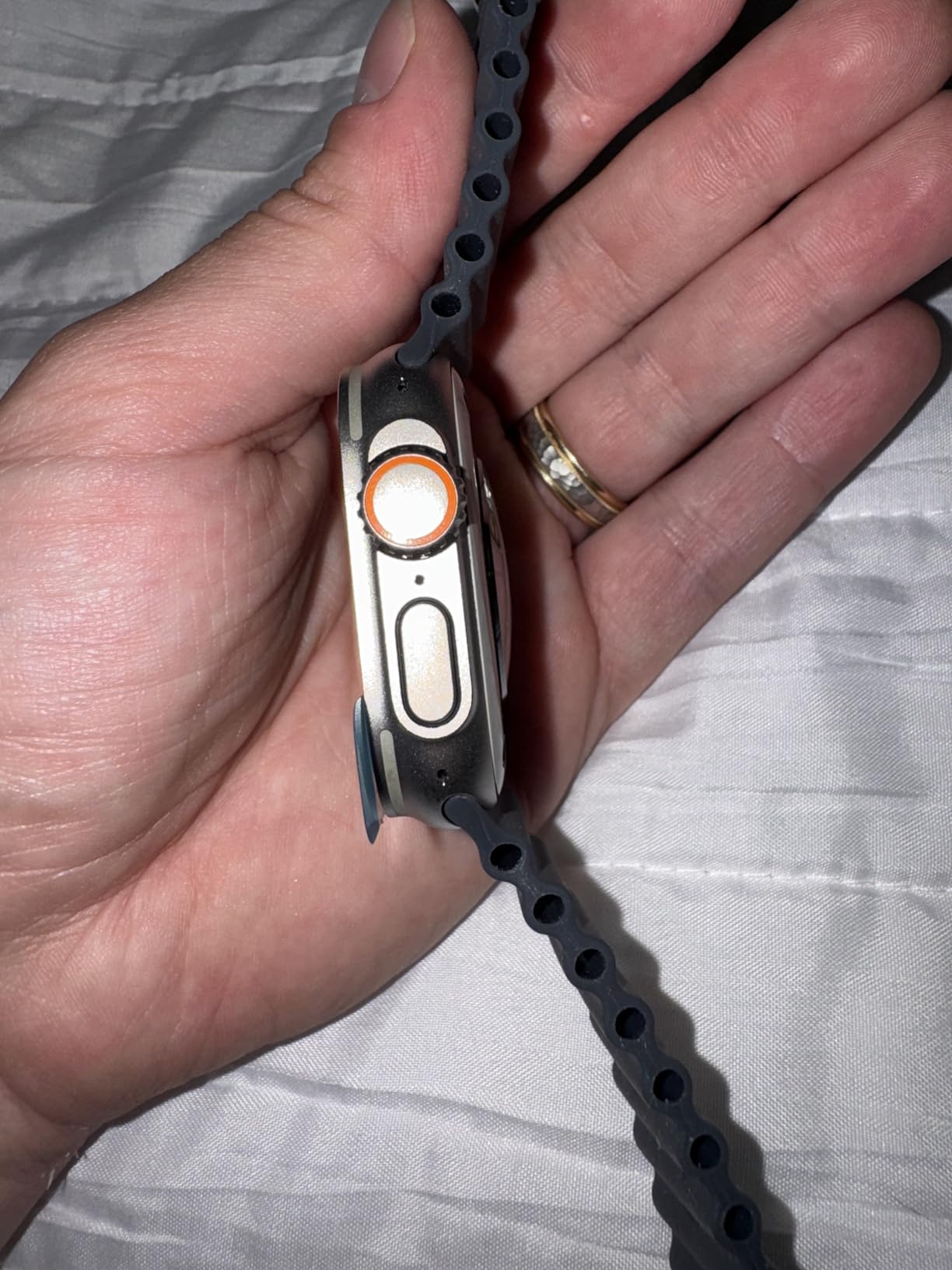 Apple Watch Ultra [GPS + Cellular 49mm] Titanium Case with Midnight Ocean Band, One Size (Renewed) customer photo 2