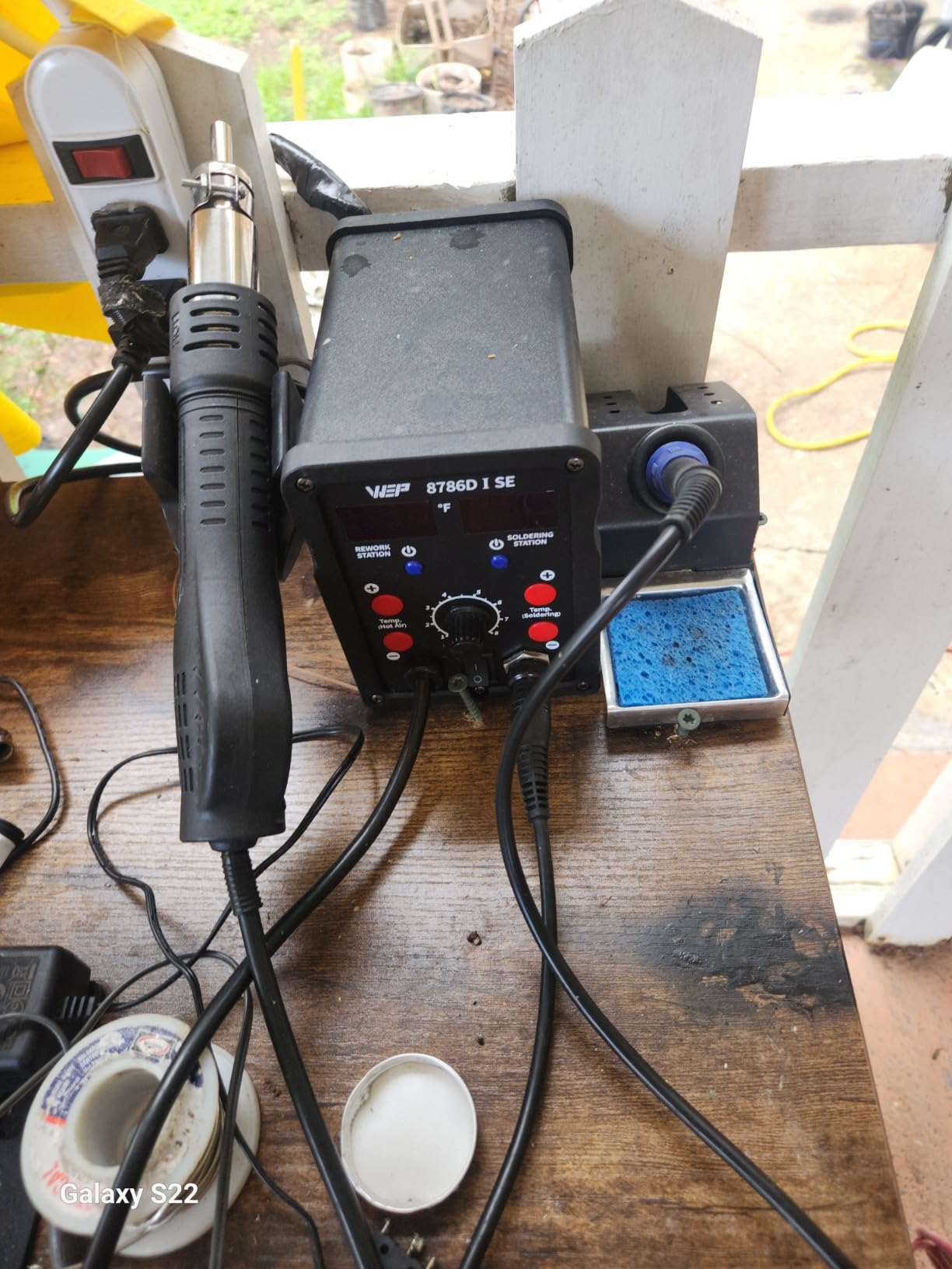 WEP 8786D-I SE Hot Air Soldering Iron Station Kit 2-IN-1 for Rework, Desoldering with Lead-Free Solder Wire, 5 Soldering Tips, 3 Hot Air Nozzles,Tweezers, Desoldering Pump customer photo 2