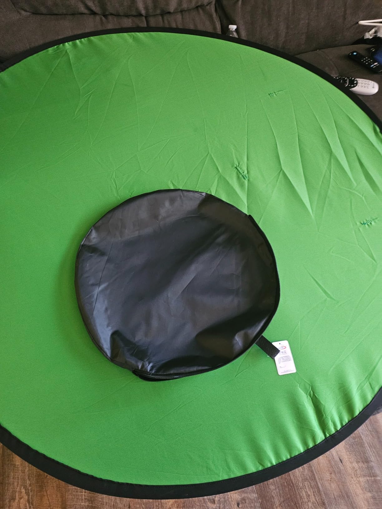 Portable Green Screen Chair 29.5in – Double Sided Foldable Greenscreen Backdrop, Chroma Key for Streaming Games, Zoom Calls & Photography customer photo 2