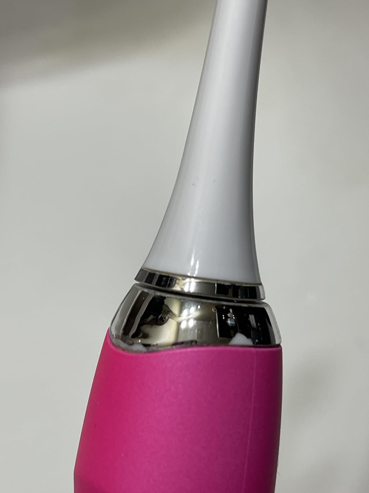 Aquasonic Vibe Series Ultra-Whitening Toothbrush - ADA Accepted - 8 Brush Heads & Travel Case - 40,000 VPM Motor & Wireless Charging - 4 Modes w Smart Timer customer photo 2
