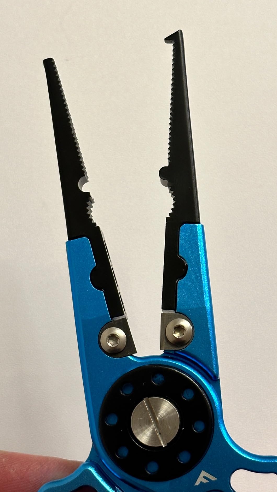 FLISSA Fishing Pliers, Safety Lock Design Fish Pliers Saltwater, Aluminum Hook Remover, Titanium 6Al-4V Jaw and Tungsten Carbide Line Cutters, Sheath & Lanyard, Fishing Gear Gifts for Men customer photo 1