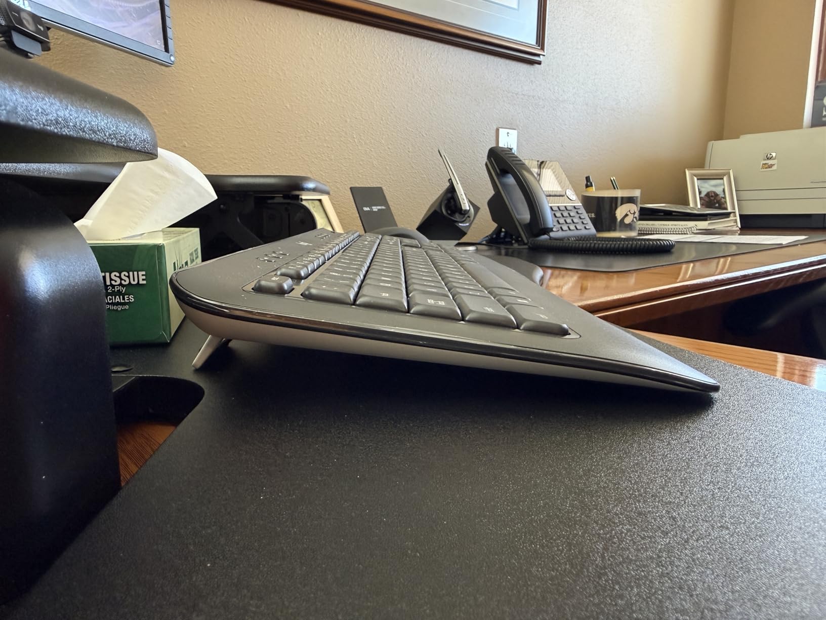 Logitech MK540 Full Size Advanced Wireless Keyboard and Mouse Combo | Full size quiet keyboard with number pad & integrated palm rest, full size ambidextrous mouse, includes USB-A Nano Receiver customer photo 2