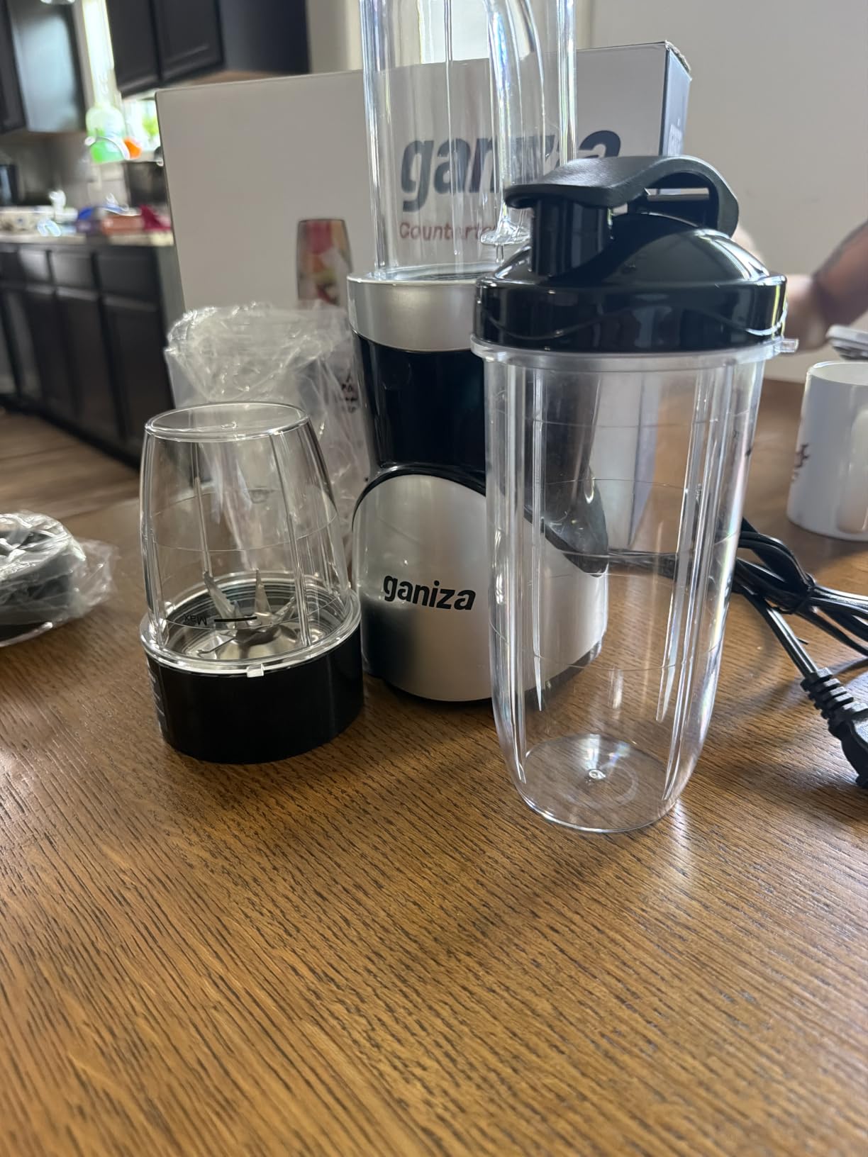 Ganiza Smoothie Blender, 900W Blenders Shakes and Smoothies, 15-Piece Personal Blender and Grinder Combo for Kitchen customer photo 1