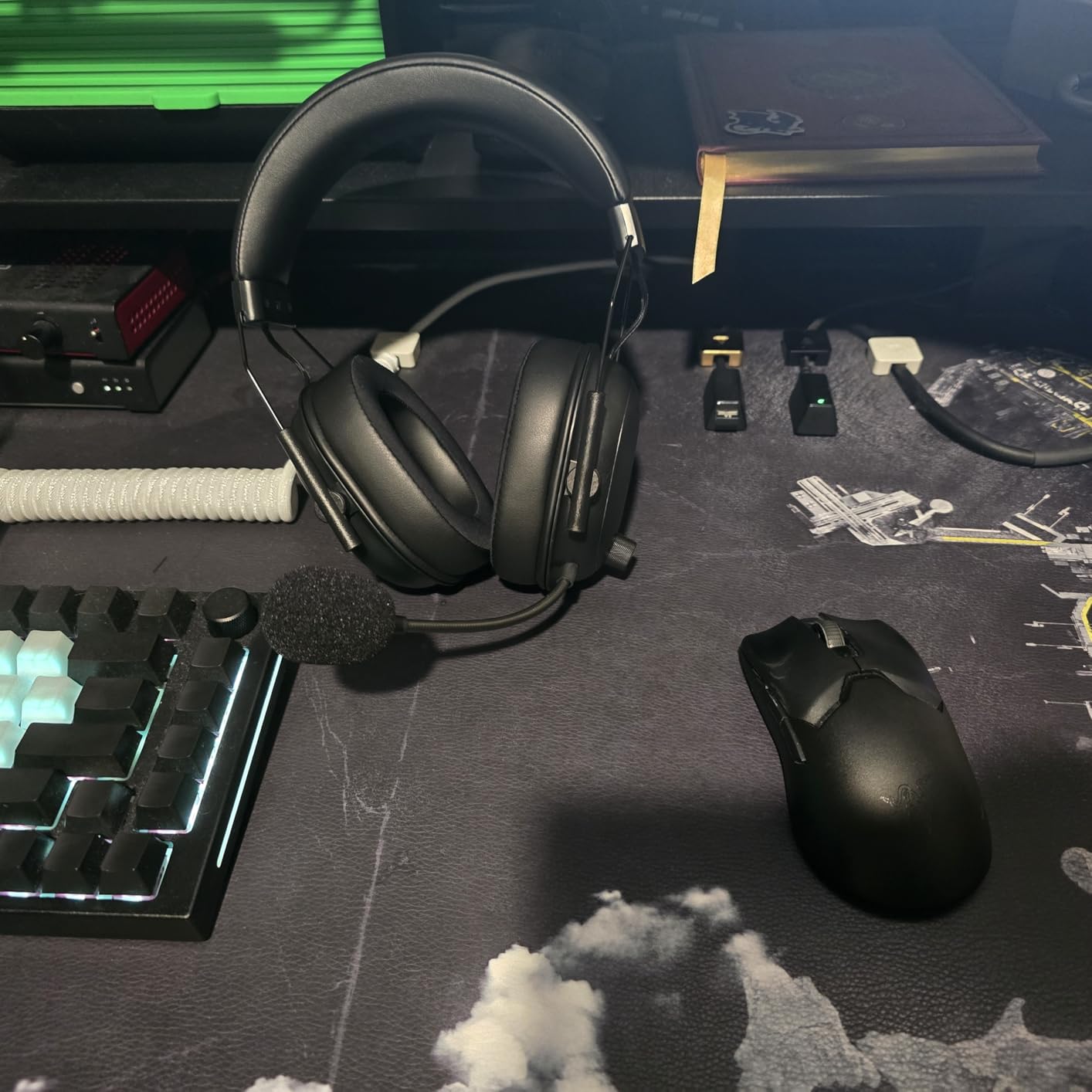 Razer BlackShark V2 HyperSpeed Wireless PC Gaming Headset, 2.4GHz - 280g Lightweight customer photo 2