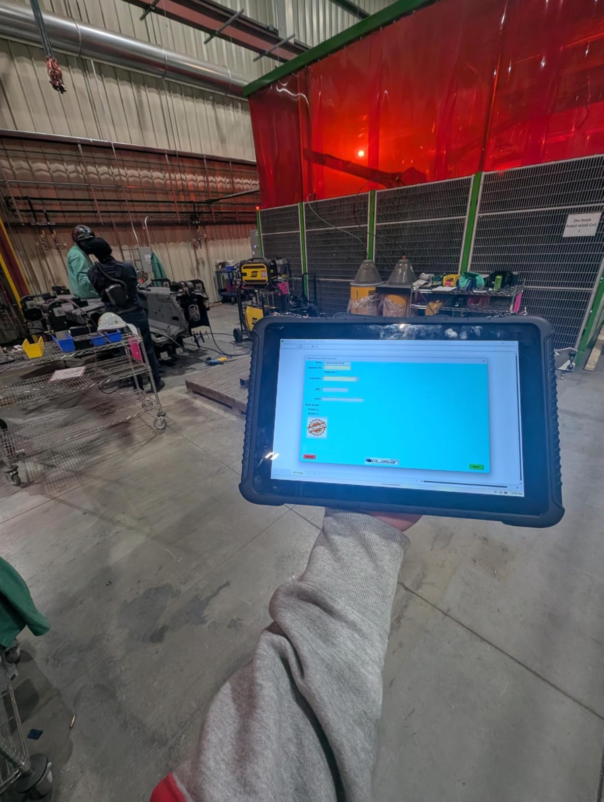 MUNBYN Rugged Tablet IRT08, 10.1 inch Windows Tablet, Windows 11 Pro, 8GB+128GB, Intel N5100,Sunlight Readable, 4G LTE GPS Heavy Duty Industrial Outdoor Work PC, BT5.1 Wi-Fi, 2Y Protection customer photo 1