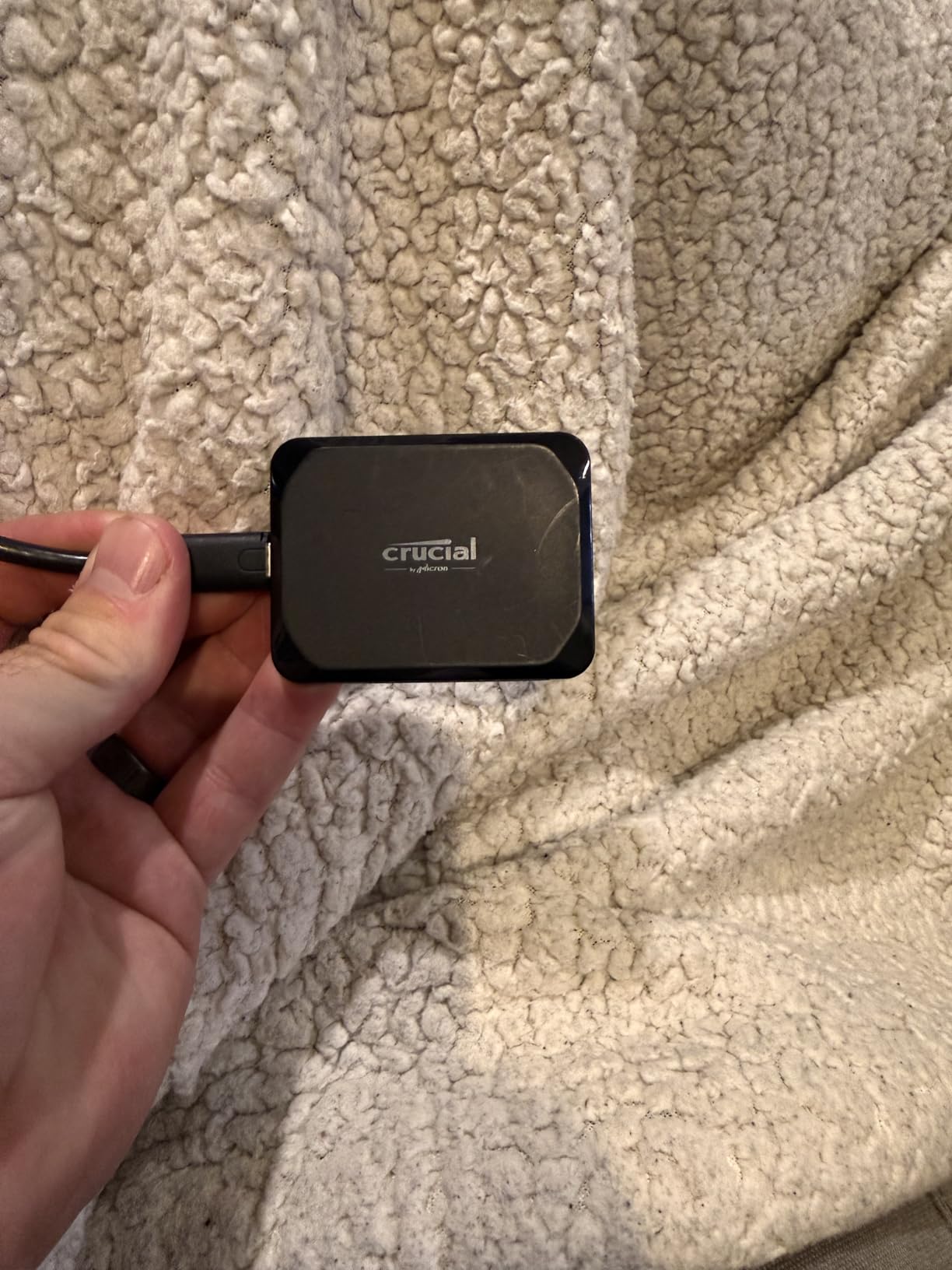 Crucial X9 1TB Portable SSD, Up to 1050MB/s, USB 3.2 USB-C, External Solid State Drive, Compatible with Windows, Mac, & Android, Reliable Storage for Games, Files, & Backups, Black - CT1000X9SSD902 customer photo 1
