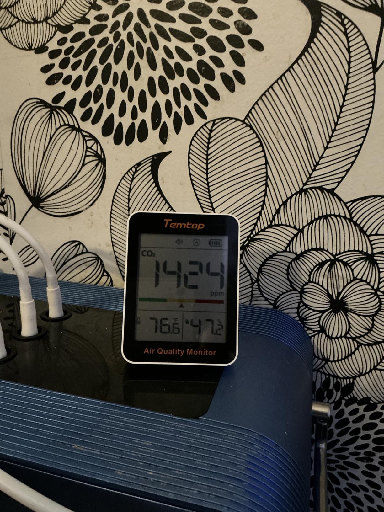 Temtop CO2 Monitor Indoor air Quality Monitor Portable CO2 Meter, CO2, Temperature, Humidity Home, Office or School customer photo 2