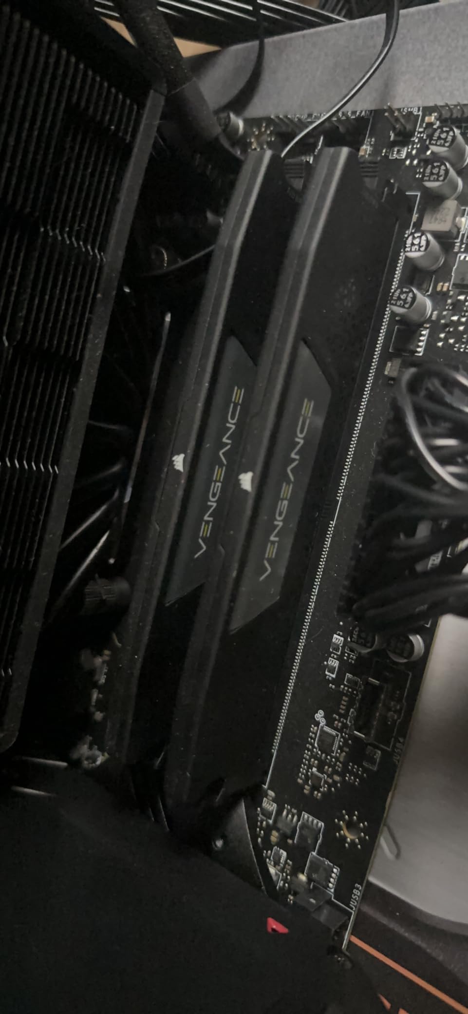 CORSAIR Vengeance DDR5 RAM 32GB (2x16GB) 6000MHz CL36 Intel XMP iCUE Compatible Computer Memory - White (CMK32GX5M2E6000C36W) customer photo 1