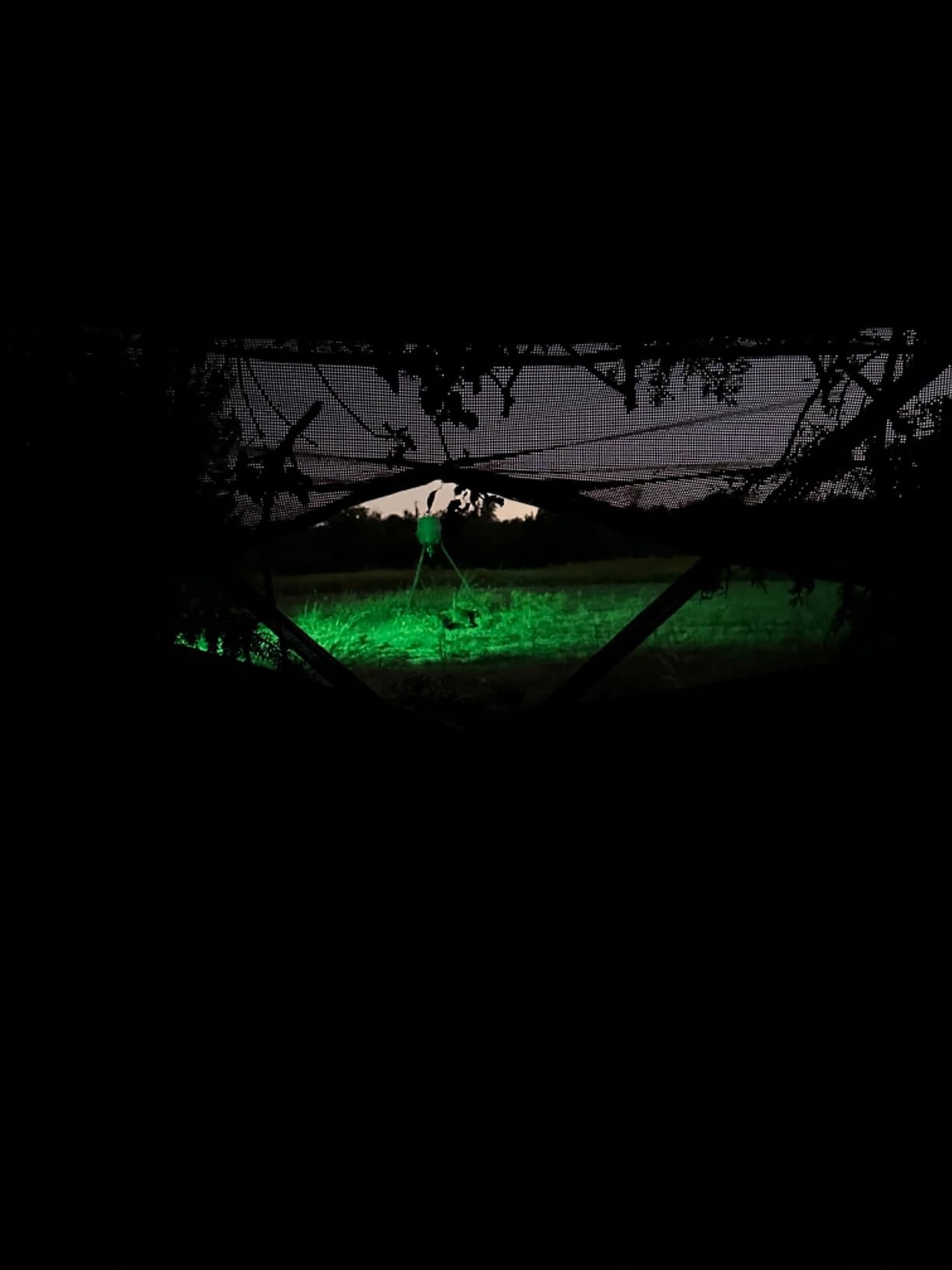 Extra Large Hunting Blind 4 Person, 288/360 Degree See Through Pop up Ground Blinds for Deer Turkey Duck Hunting, Bow Hunting Adjust Windows with Silent Zipper customer photo 1