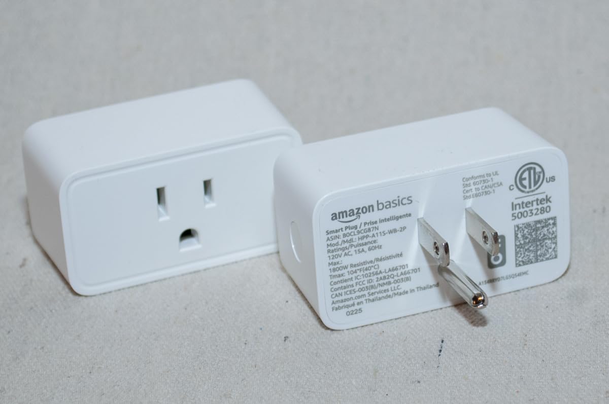 Amazon Basics Smart Plug, Works with Alexa Only, Voice Control, Remote APP Control, Schedule, Compact Design, Versatile, 2.4 GHz Wi-Fi, No Hub Required, 4-Pack, White customer photo 1