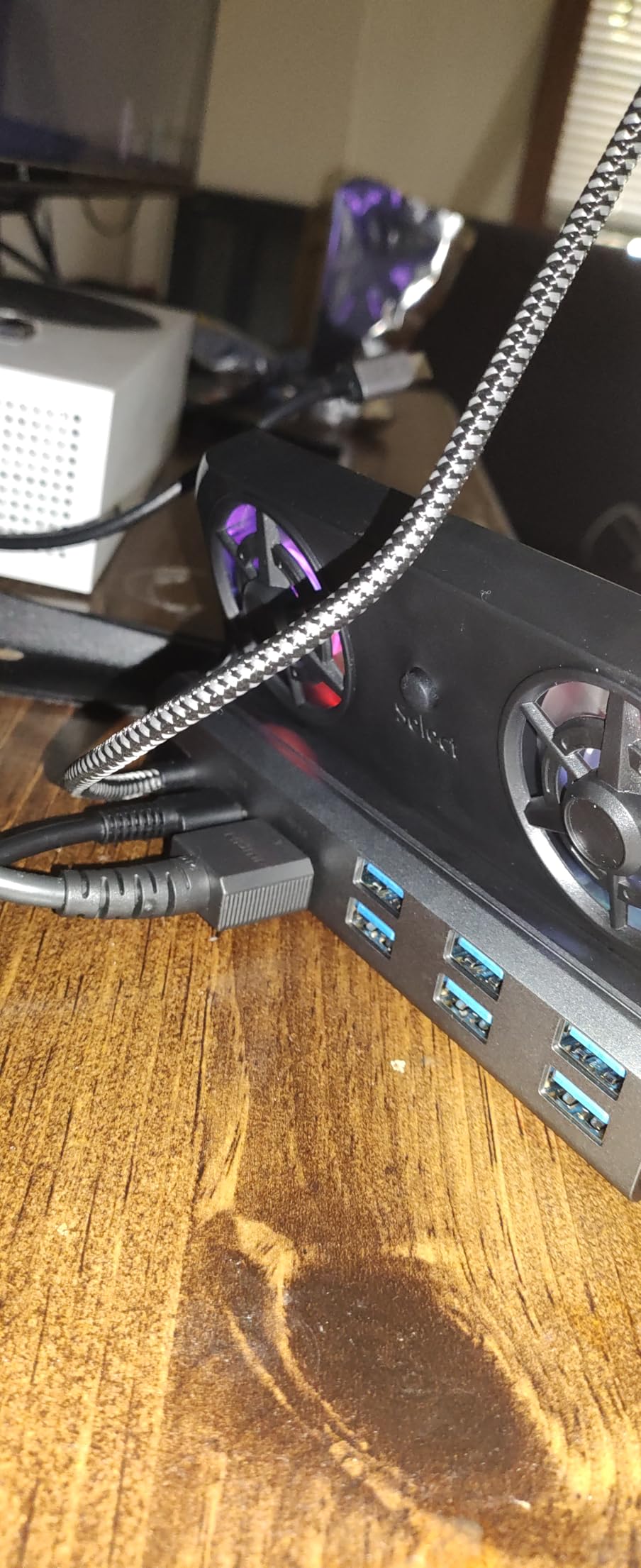 YCE12-in-1 Steam Deck Dock for ROG Ally X, Steam Deck, Legion Go, Switch | Dual 5cm RGB cooling fans, 6USB ports, 4K60Hz HDMI port, 1000Mbps Ethernet port, 100W PD fast charging customer photo 2