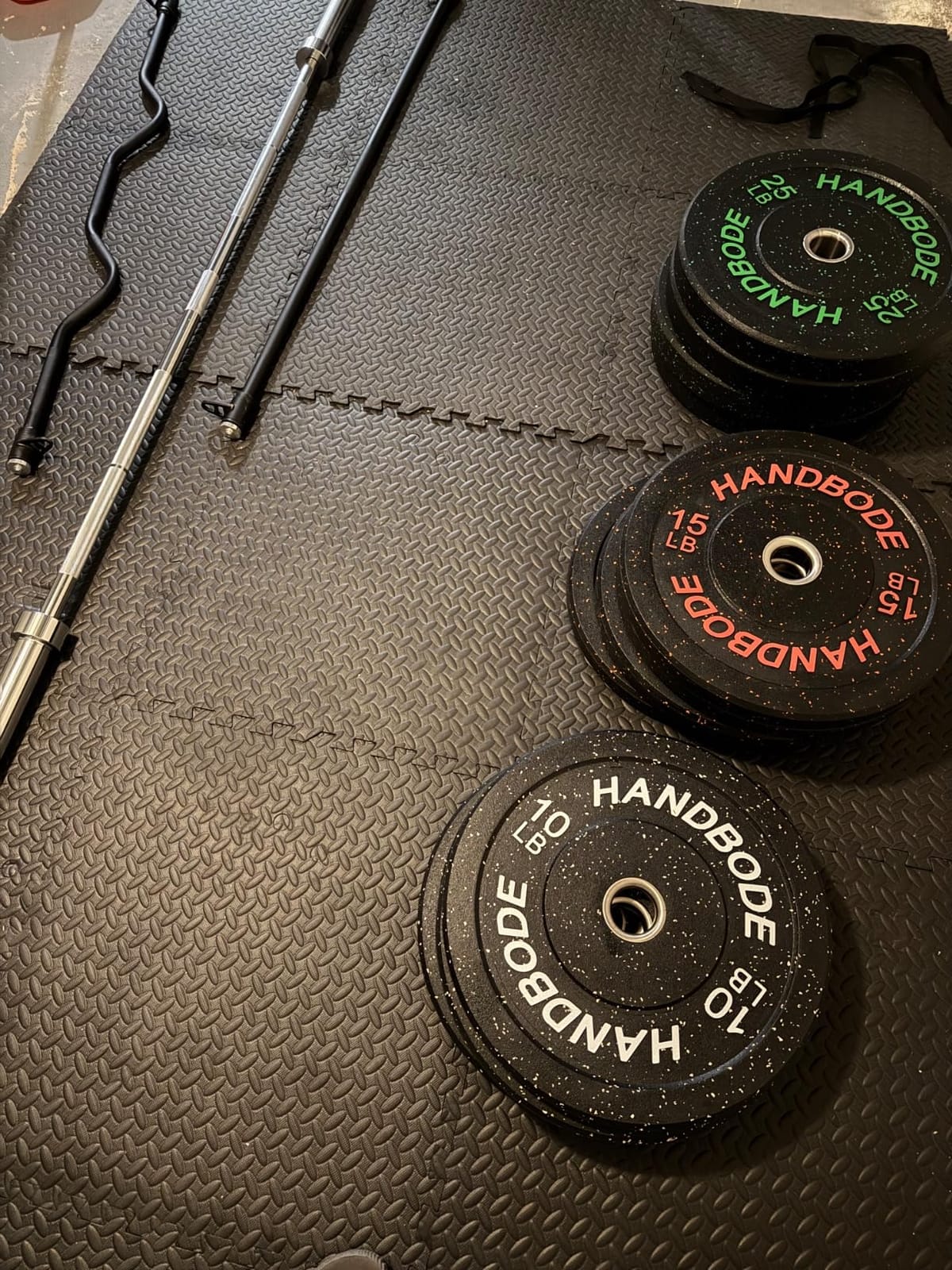 HANDBODE 2-Inch High-Bounce Bumper Plates, Olympic Weight Set, 10-650 lb customer photo 2
