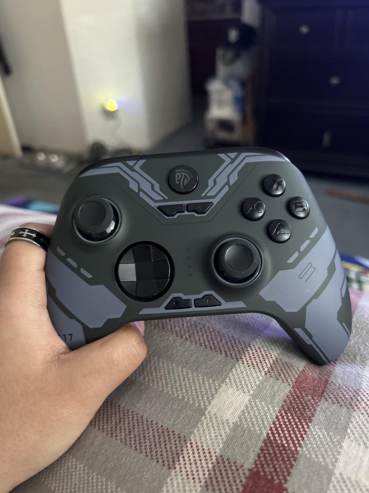 EasySMX X15 Wireless PC Controller for Gaming, Hall Effect Joysticks | 2 Back Buttons, 1000mah Battery, Gamepad for Windows PC, Steam, Switch, Android, Black customer photo 1