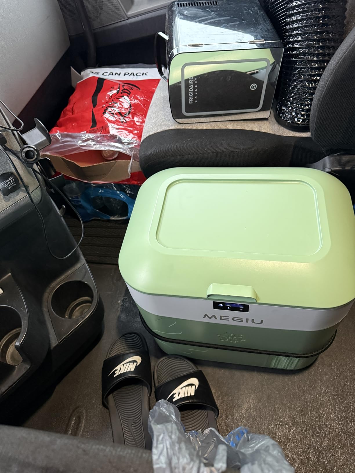 Megiu Car Refrigerator Portable Car Fridge 12V Refrigerator 23 Quart (22 Liter) Freezer Compressor Cooler 12V/24V DC 110~240 V AC for Outdoor Camping Travel Home Use -18℃~+15℃ (Blue) customer photo 1