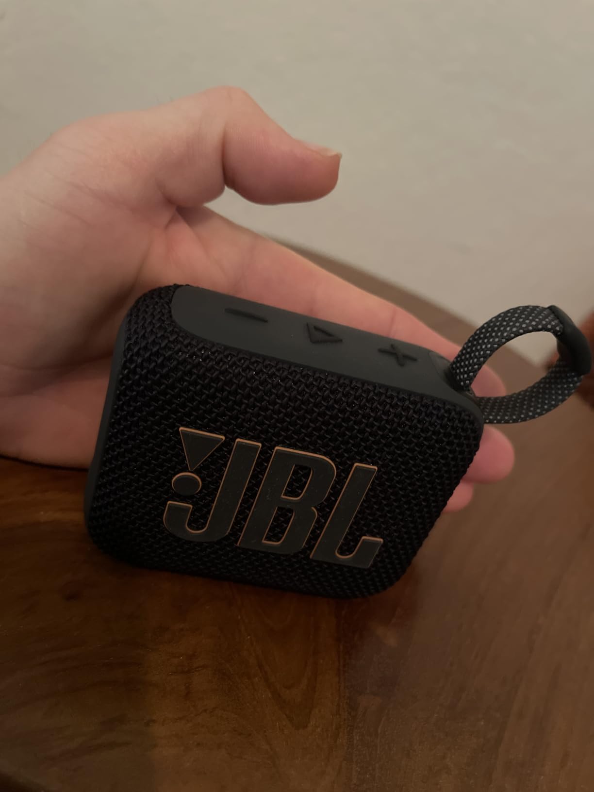 JBL Go 4 - Ultra-Portable, Waterproof and Dustproof Bluetooth Speaker, Big JBL Pro Sound with Punchy bass, 7-Hour Built-in Battery, Made in Part with Recycled Materials (Black) customer photo 2