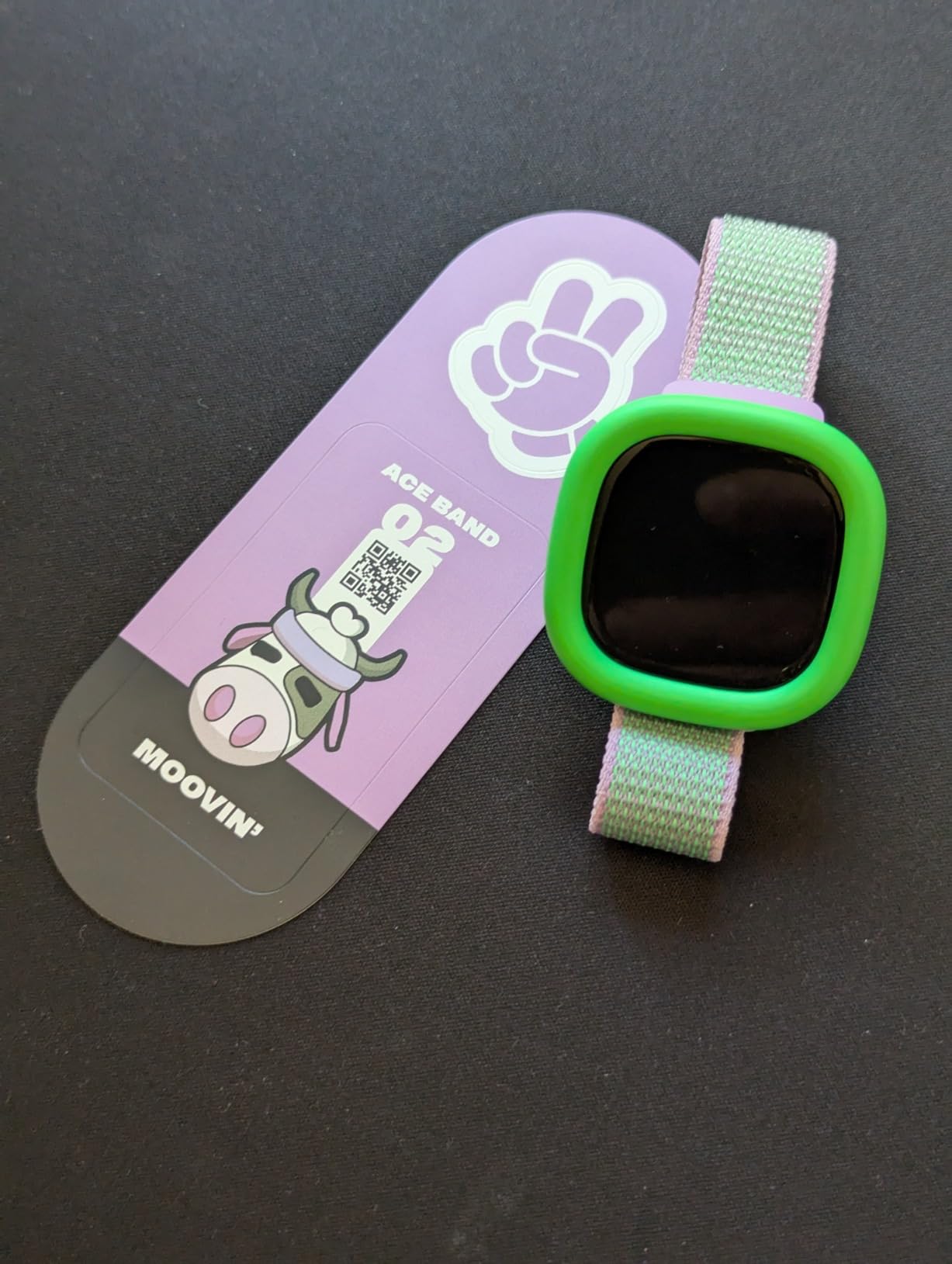 Fitbit Google Ace LTE - Kids Smartwatch with Call, Message, GPS, and Activity-Based Games, Ace Pass Data Plan Required - Spicy - Moovin customer photo 2