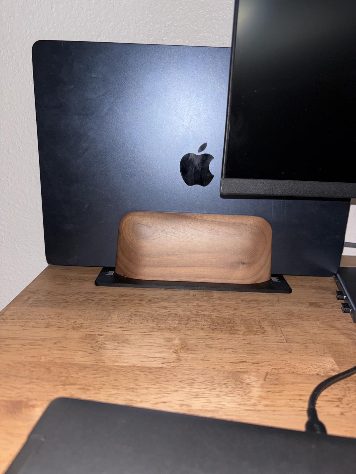 UPERGO Vertical Laptop Stand, Dual Slot Wood Holder for Desk customer photo 2