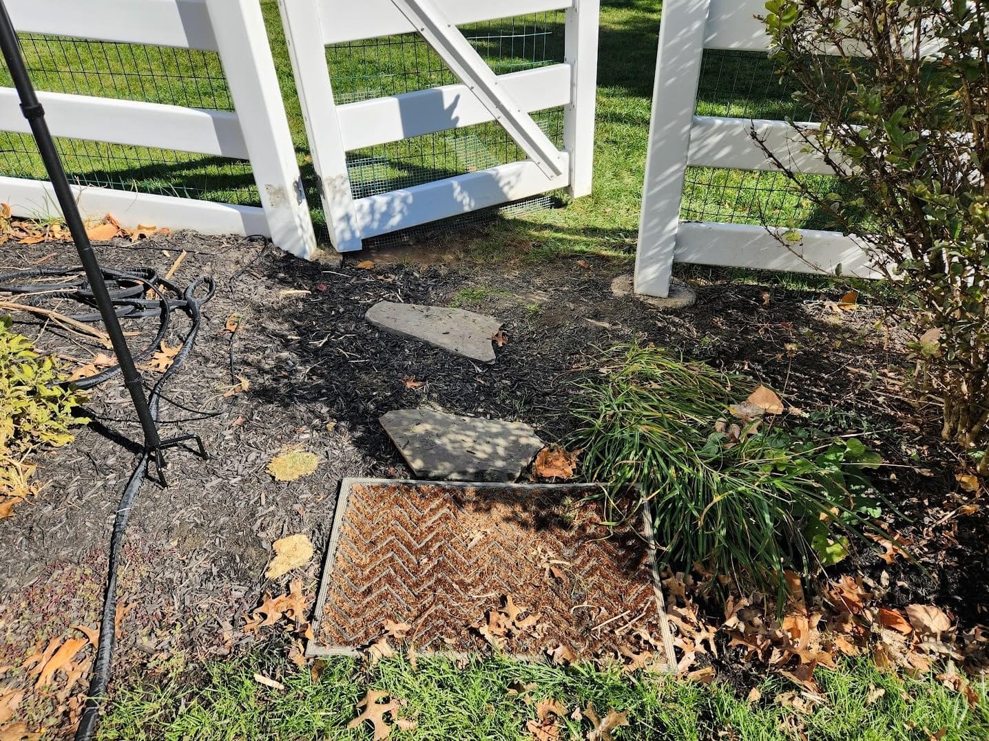 Segway Navimow i105N Robot Lawn Mower Perimeter Wire Free 1/8 Acre RTK+Vision Robotic Lawnmower, AI-Assisted Mapping, Virtual Boundary, APP Control, 58dB(A) Quiet, Multi-Zone Management customer photo 1