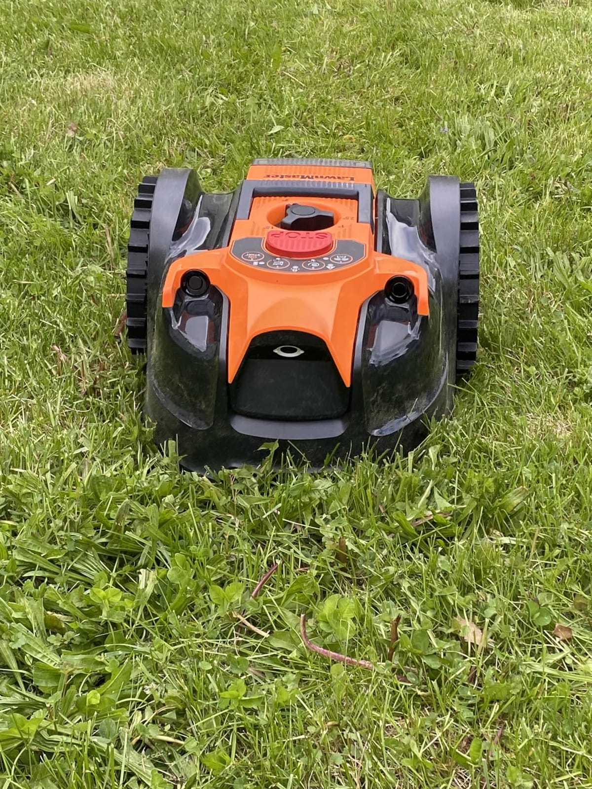 LawnMaster OcuMow Perimeter Wire Free Robot Lawn Mower Cuts Small Lawns 1000-2000 Square Feet with Optical Navigation, Obstacle Avoidance, Low Noise and No Go Functiont customer photo 1