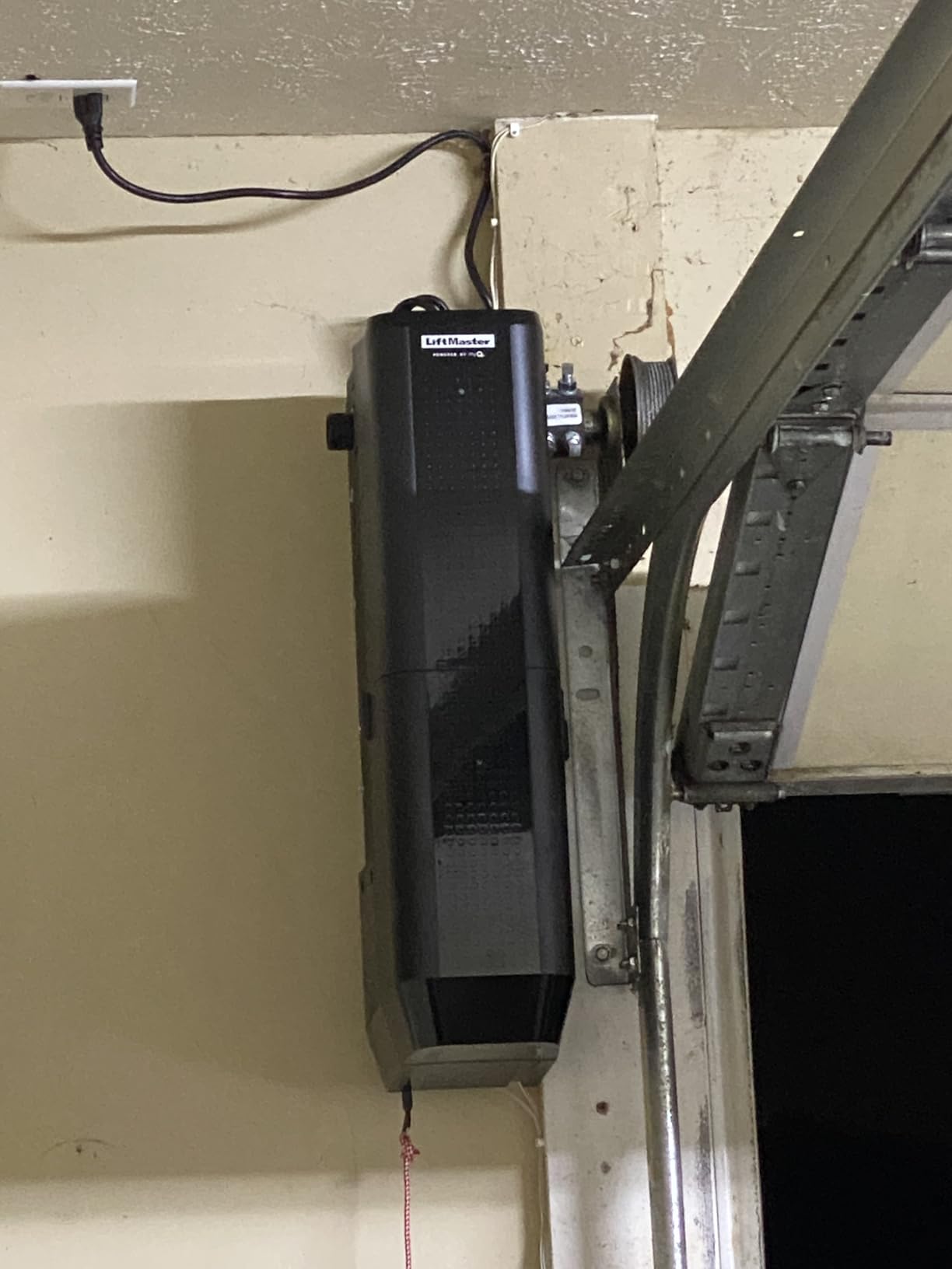 Liftmaster HD RJO 98032 Jackshaft Wallmount DC WiFi with Backup Battery by Liftmaster's Exclusive Pro Channel customer photo 1