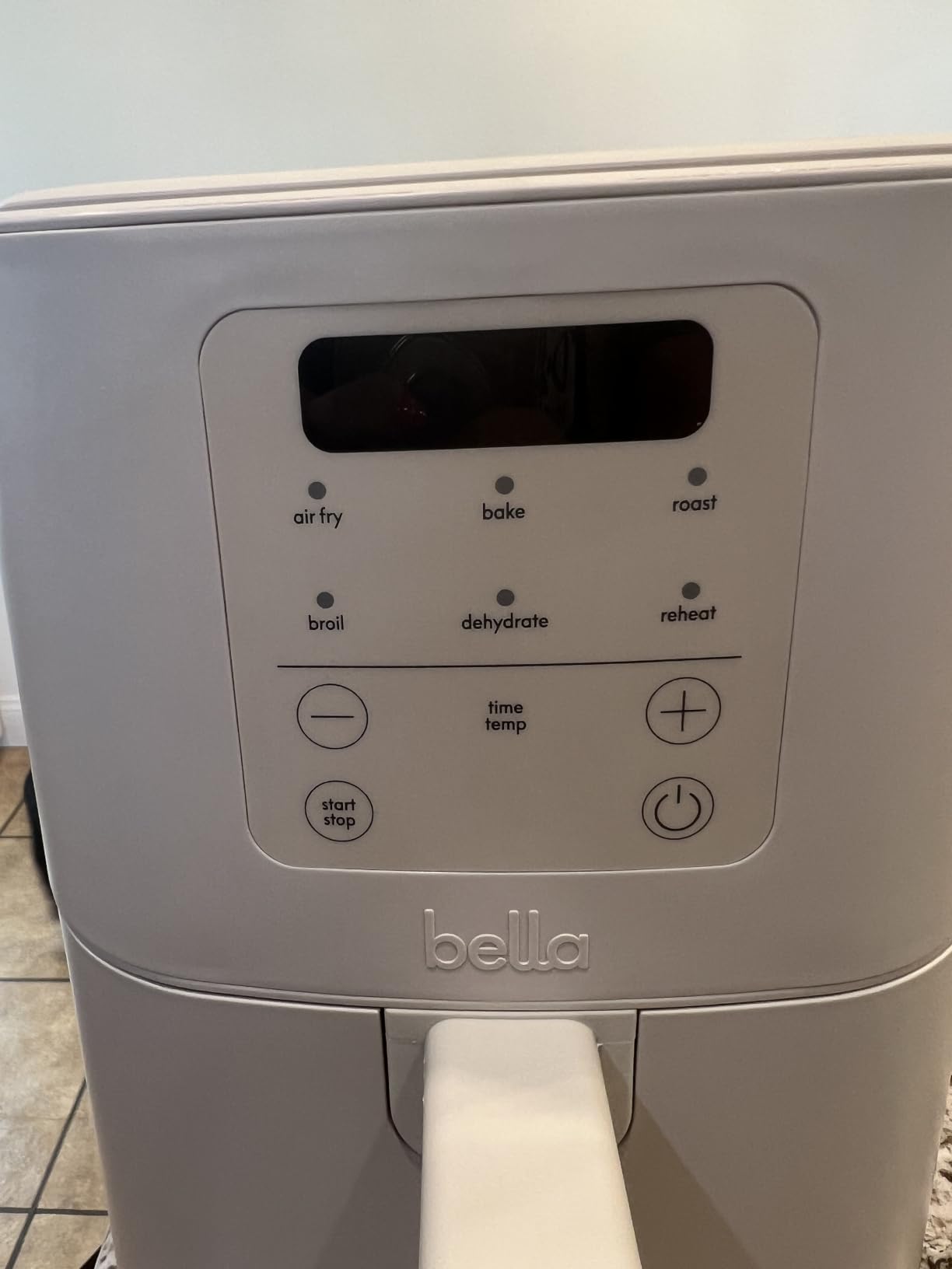 bella Fits-anywhere Slim 4qt Air Fryer, Non-Toxic Ceramic Coating, Surf customer photo 1