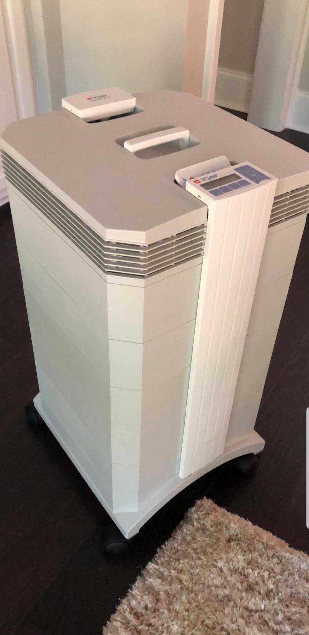 IQAir GC MultiGas XE Air Purifier Activated Carbon WiFi Enabled 1125 sq ft customer photo 1
