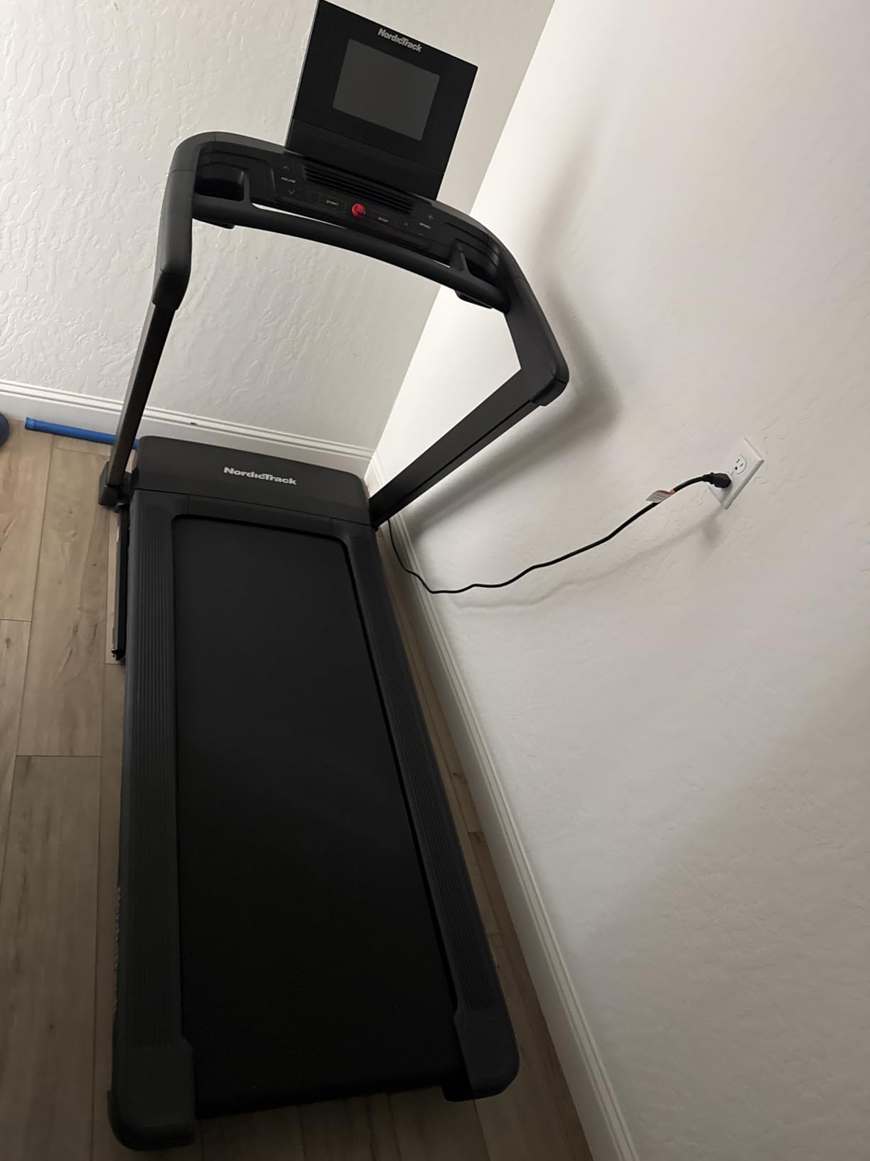 NordicTrack T Series Treadmills: T5, T6.5s, T7, T10, T16 customer photo 2