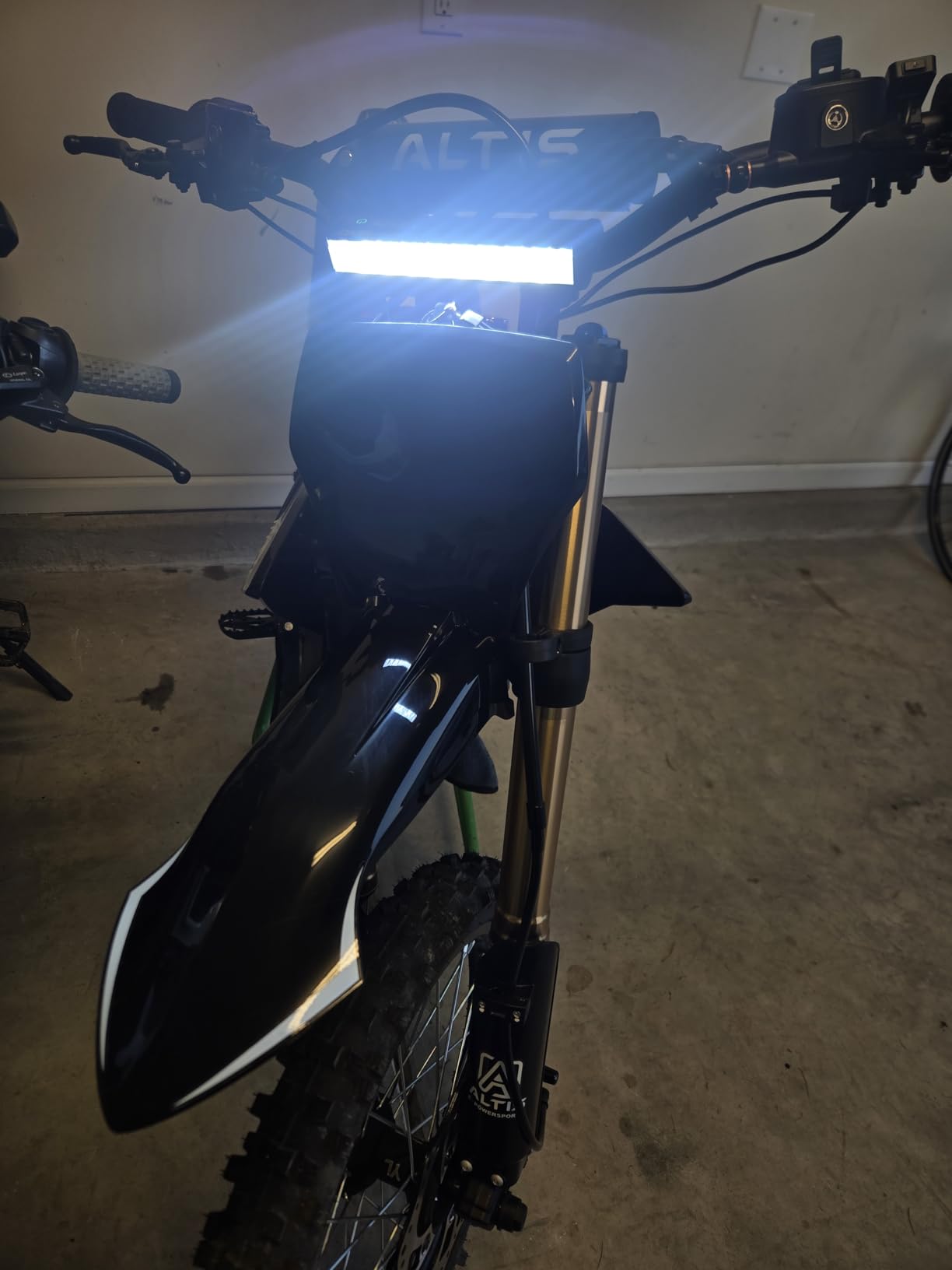17* LED 4800 Lumen Bike Lights, USB-C Rechargeable Bicycle Light, Super Bright Bike Lights for Night Riding, IP65 Waterproof Bicycle Headlight for Commuters Adults and Children customer photo 1