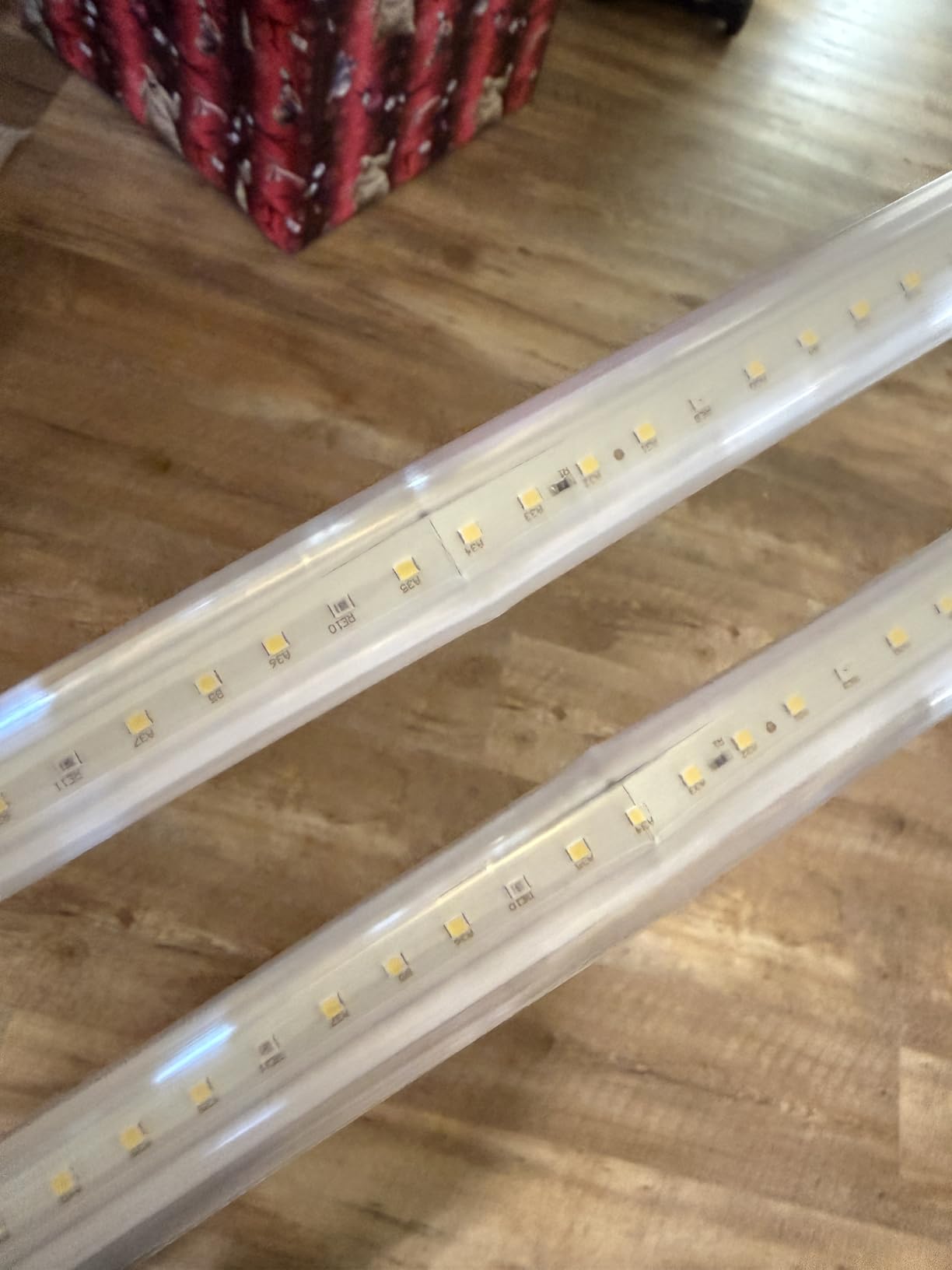 LED Grow Light Full Spectrum Light Linkable 5000K Daylight + 660nm Red Indoor Plant Lighting Fixture (2 FT) customer photo 2