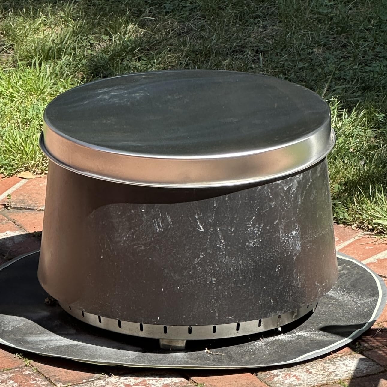 VEVOR Smokeless Fire Pit Stove Bonfire, H: 17 in x Dia: 28 in,Wood Burning Fireplaces with Removable Ash Pan, SUS430 Stainless Steel Inner Portable Outdoor Firepit,for Outdoor Patio Camping, Black customer photo 1
